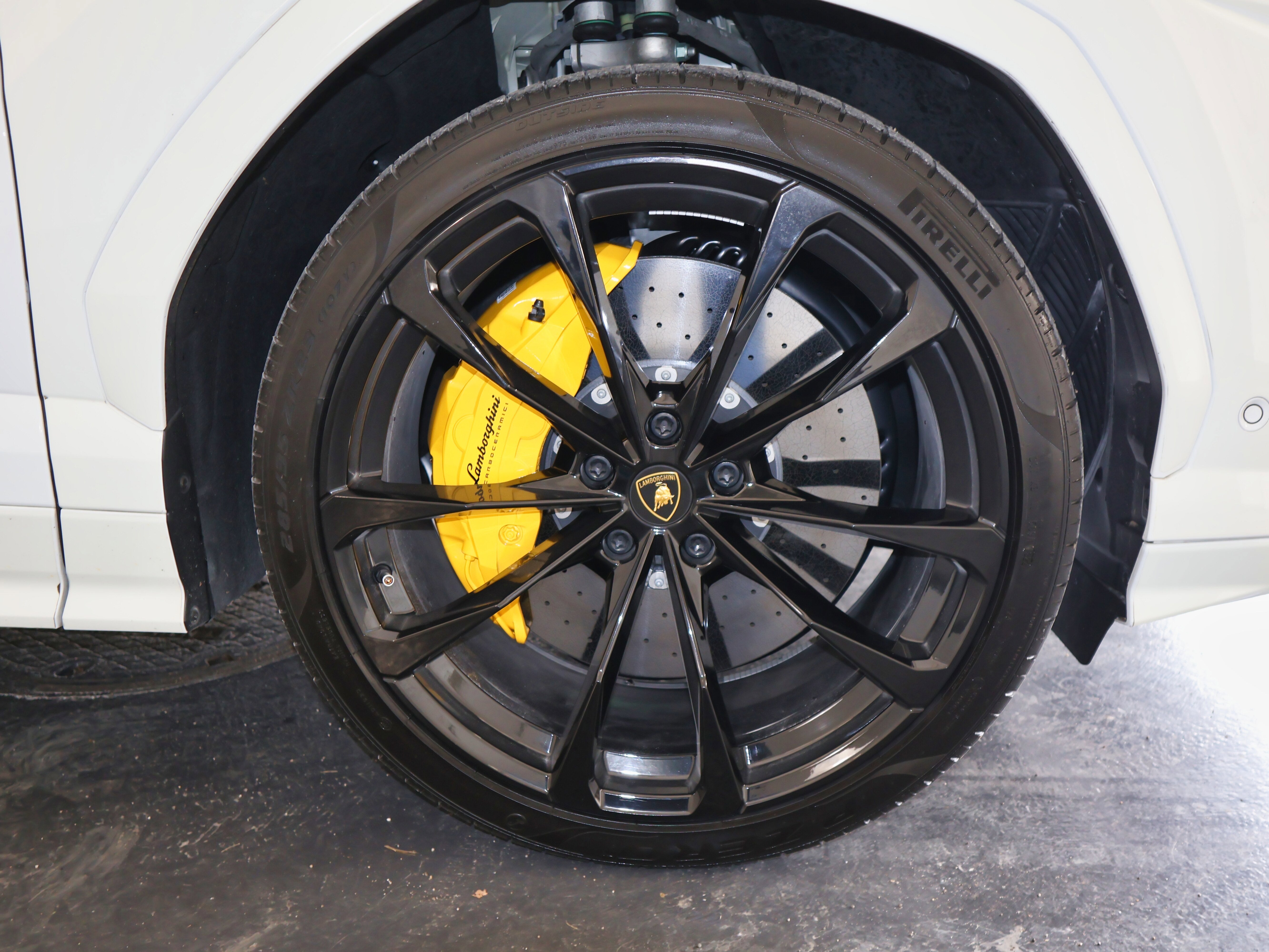 2022 Lamborghini Urus AWD