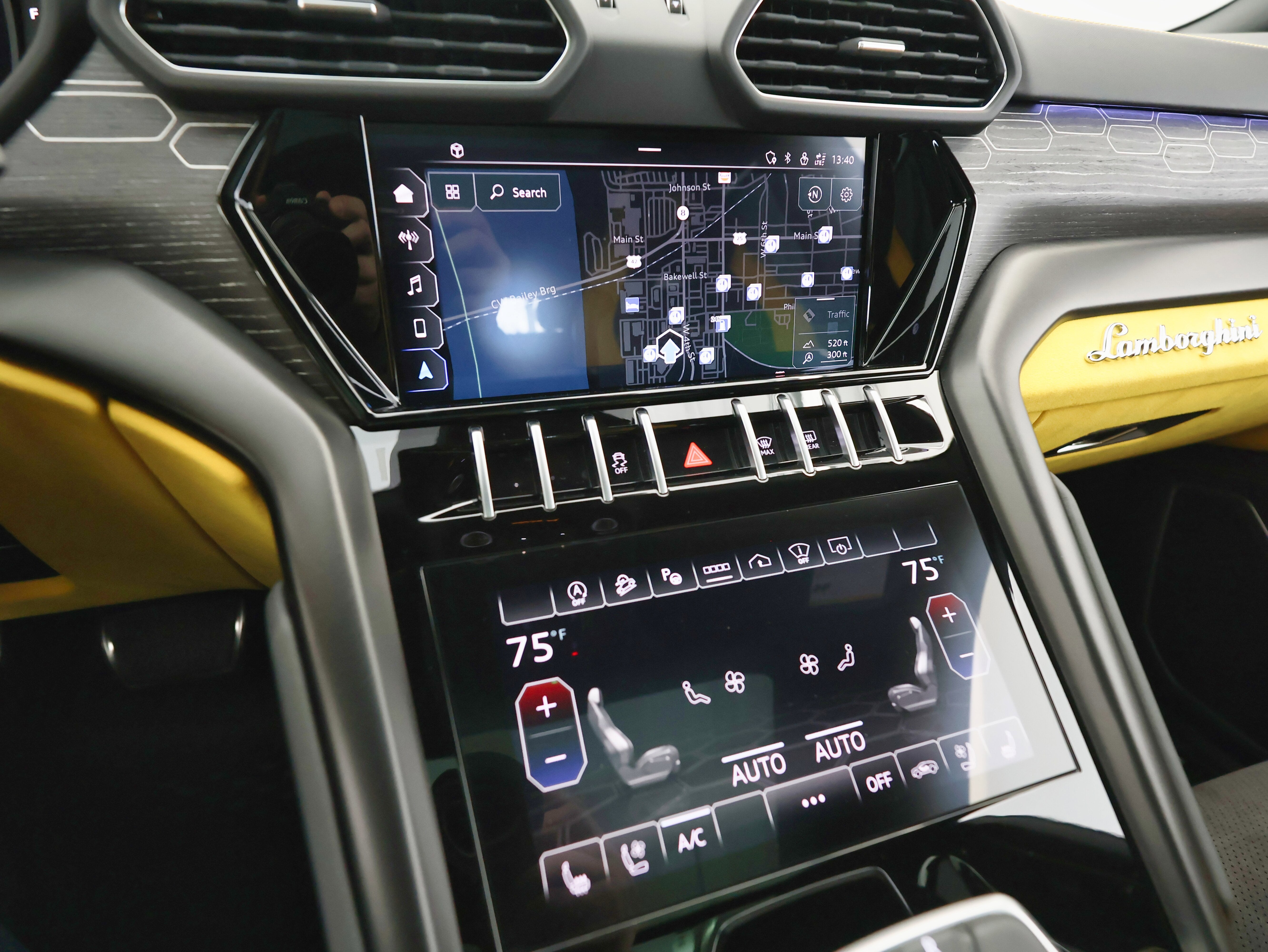 2022 Lamborghini Urus AWD