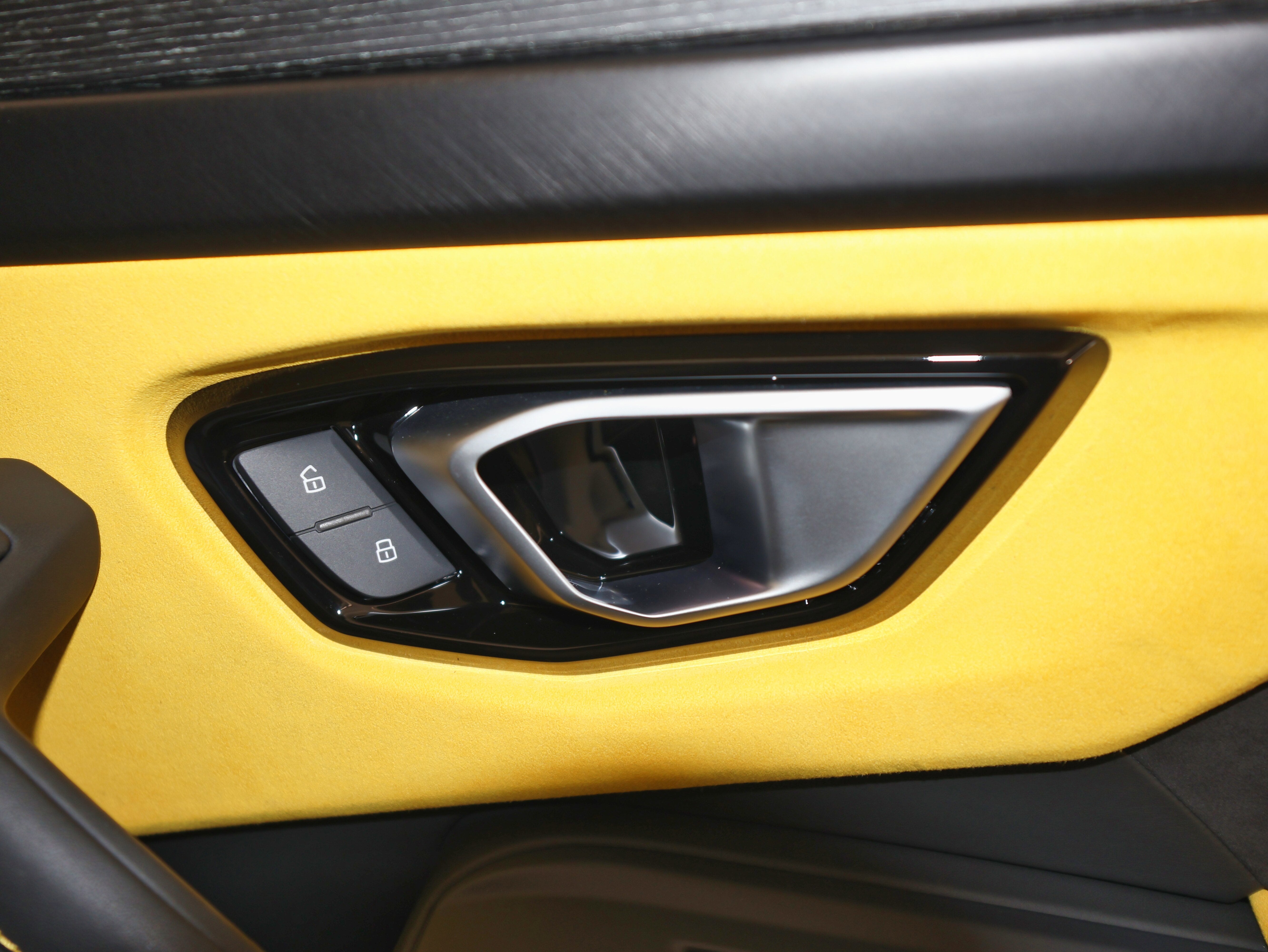 2022 Lamborghini Urus AWD