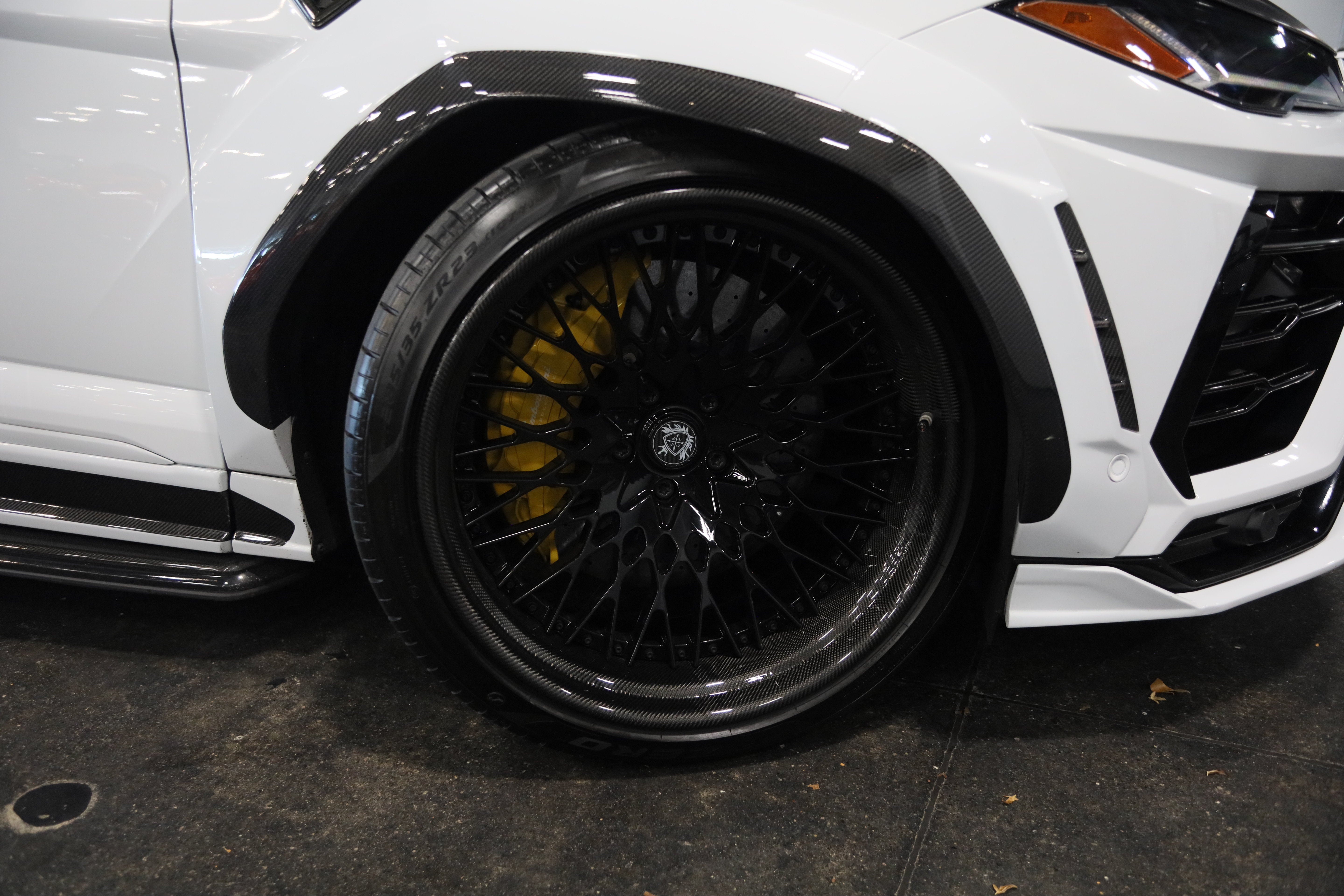 2019 Lamborghini Urus Base