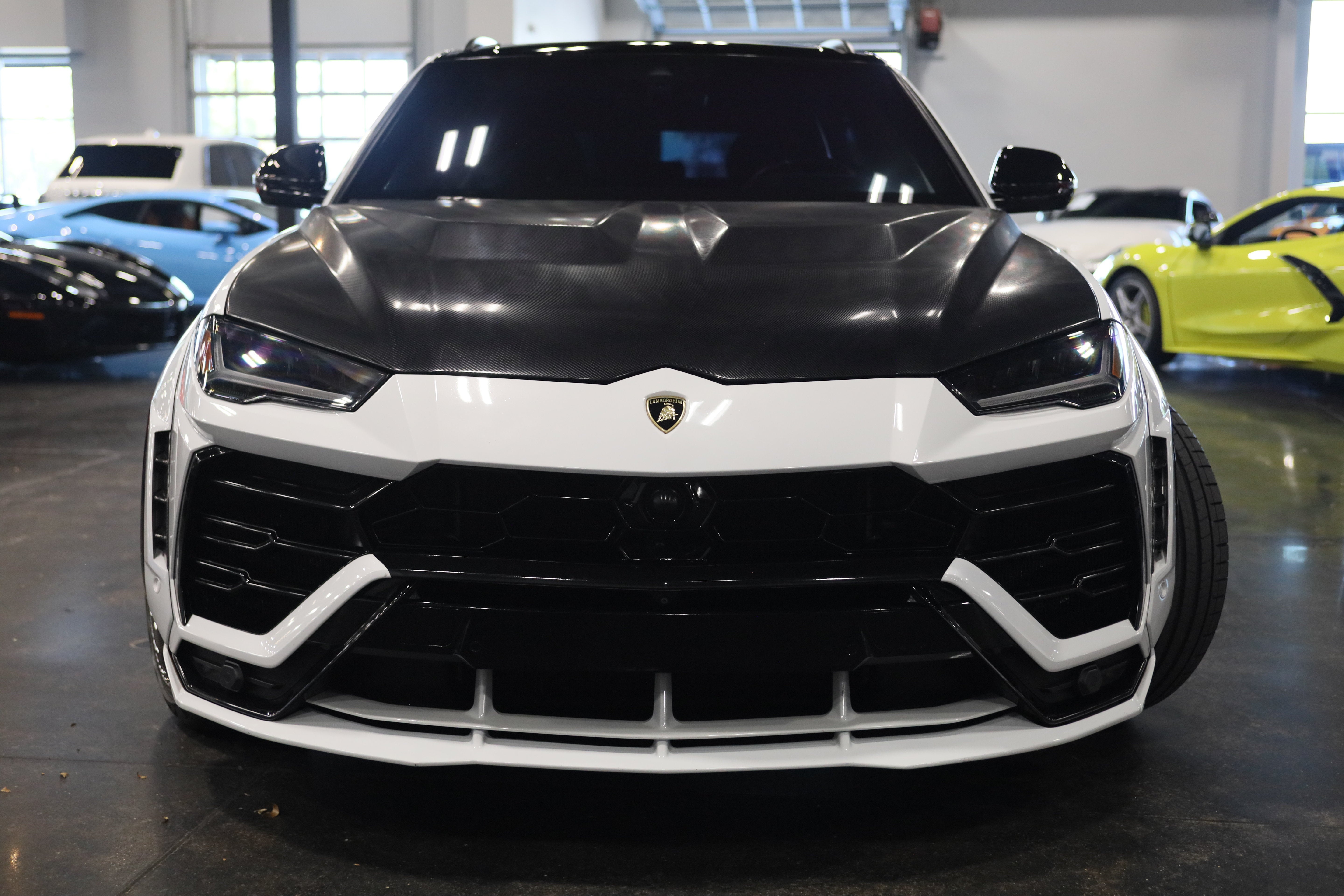 2019 Lamborghini Urus Base