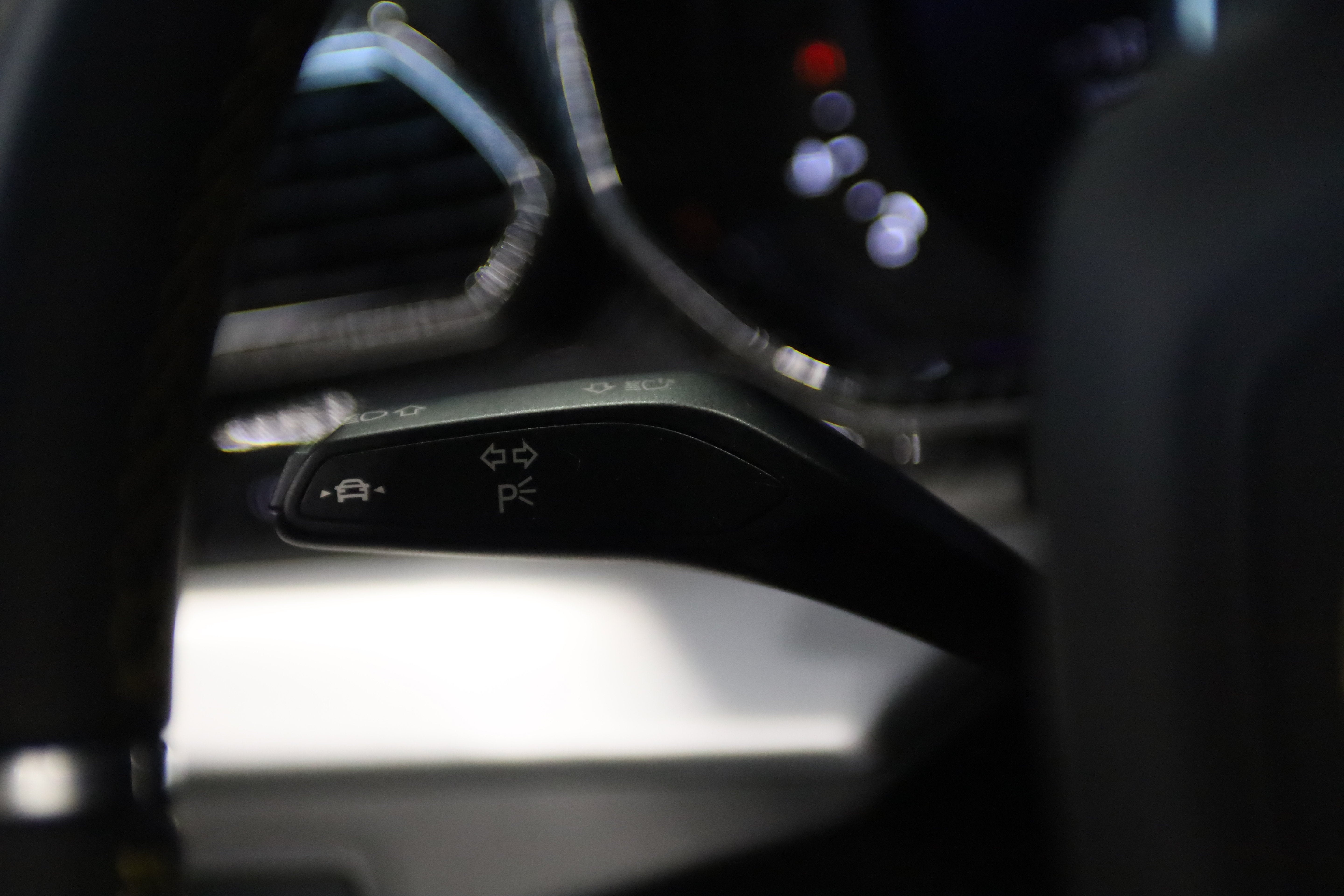 2019 Lamborghini Urus Base