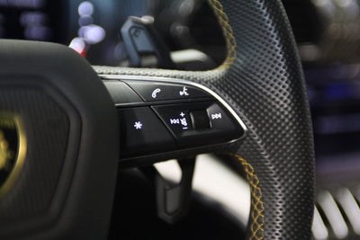 2019 Lamborghini Urus Base