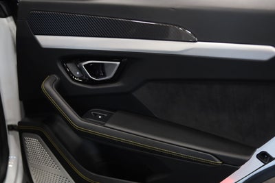 2019 Lamborghini Urus Base