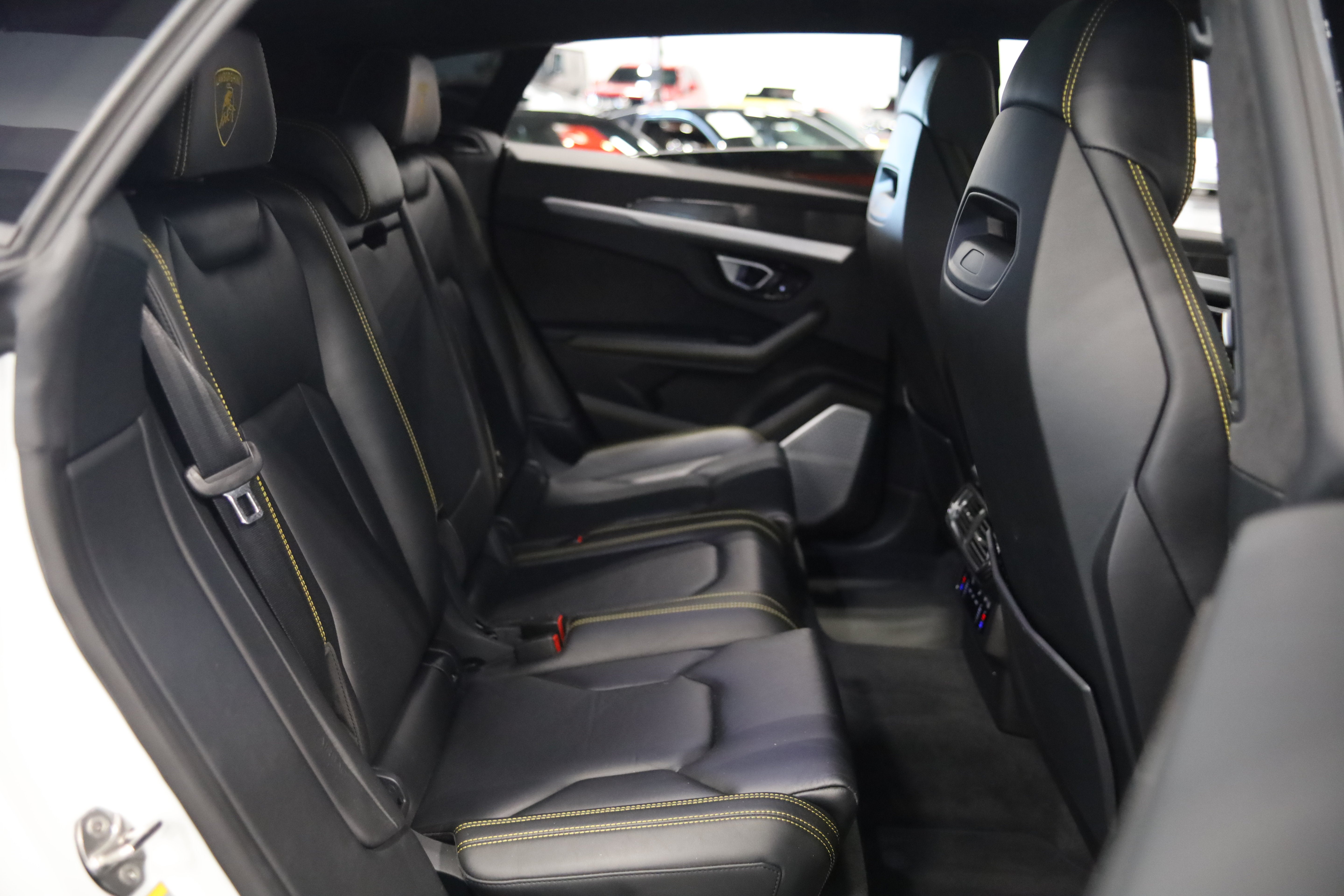 2019 Lamborghini Urus Base