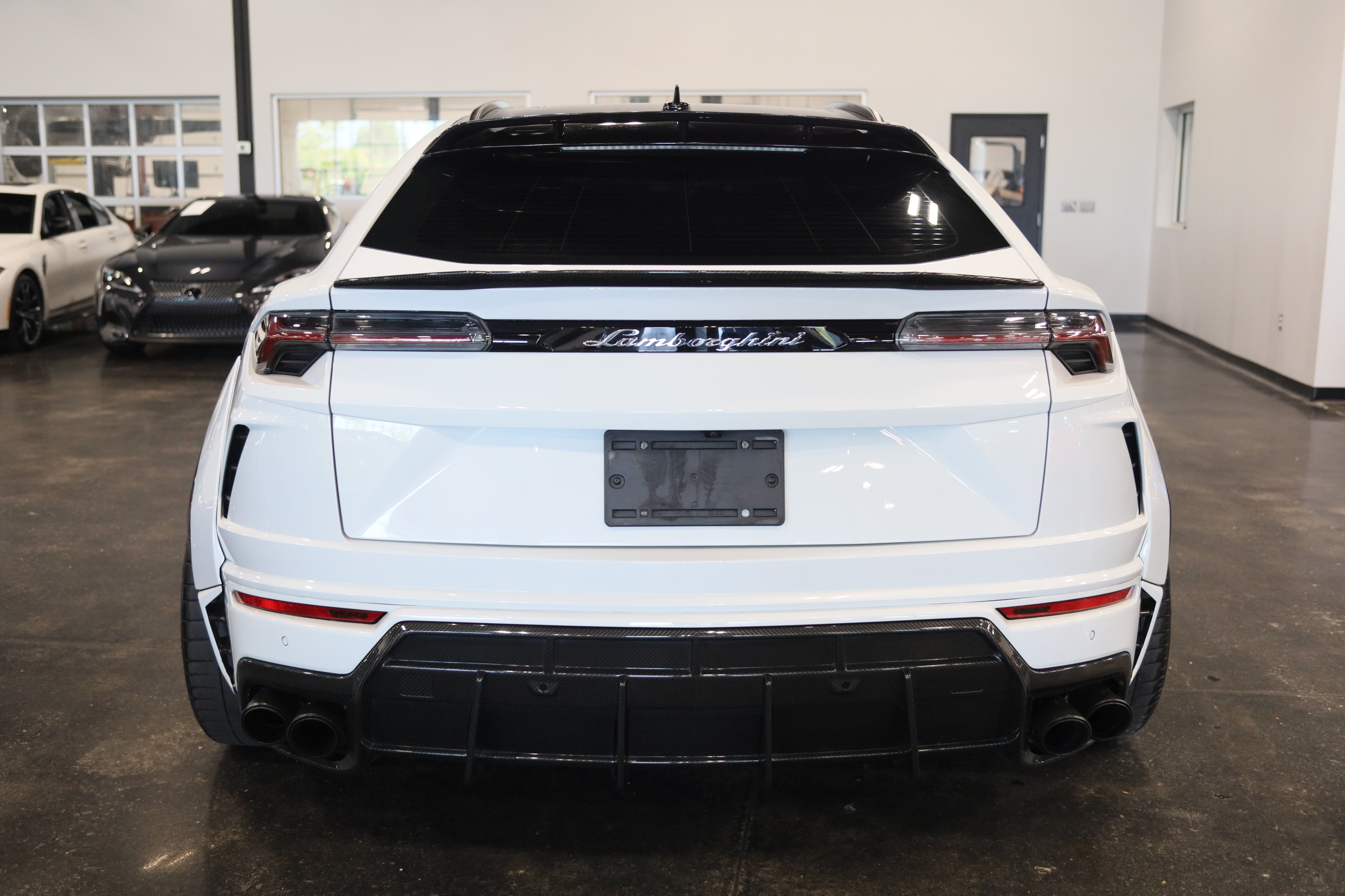 2019 Lamborghini Urus Base