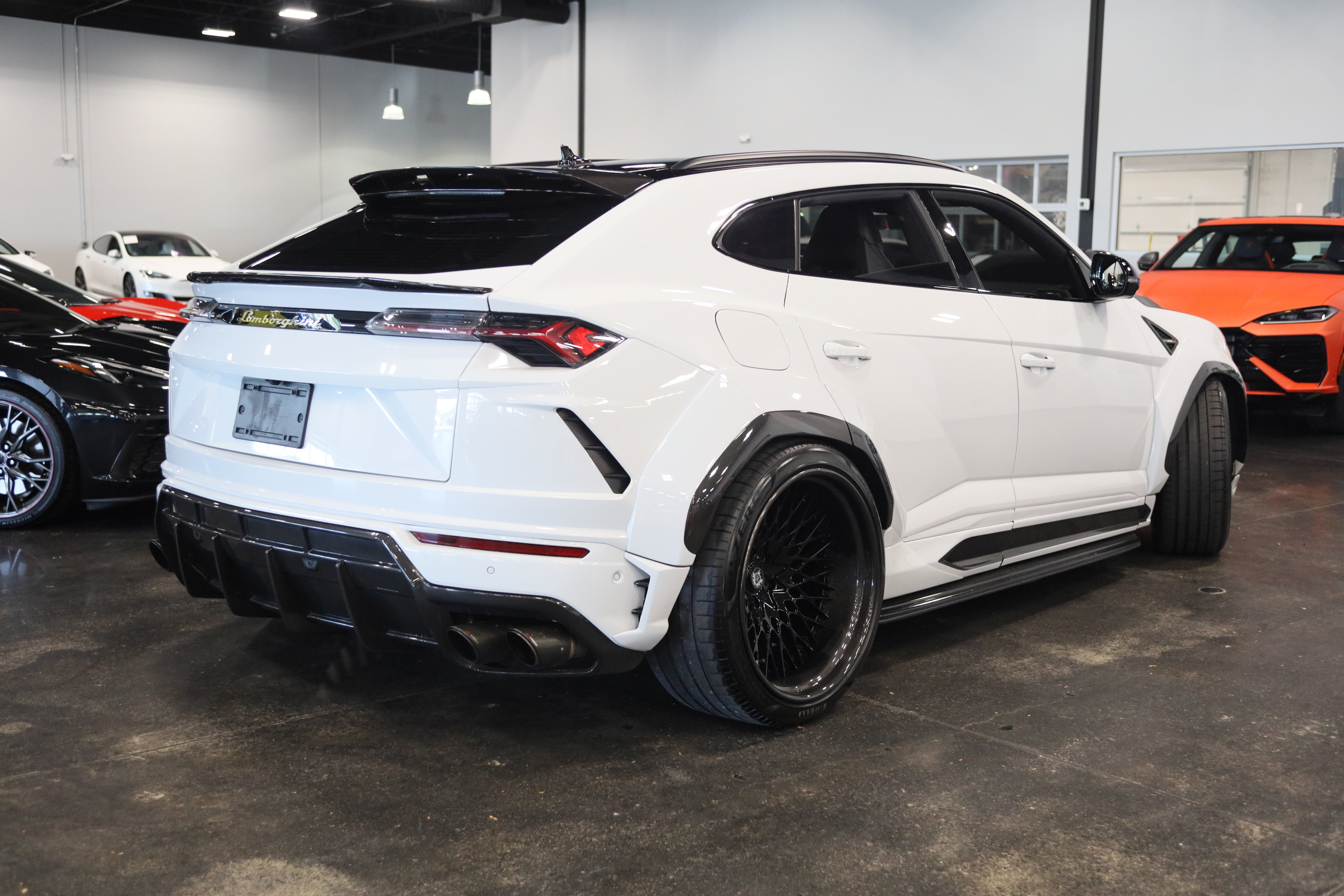 2019 Lamborghini Urus Base