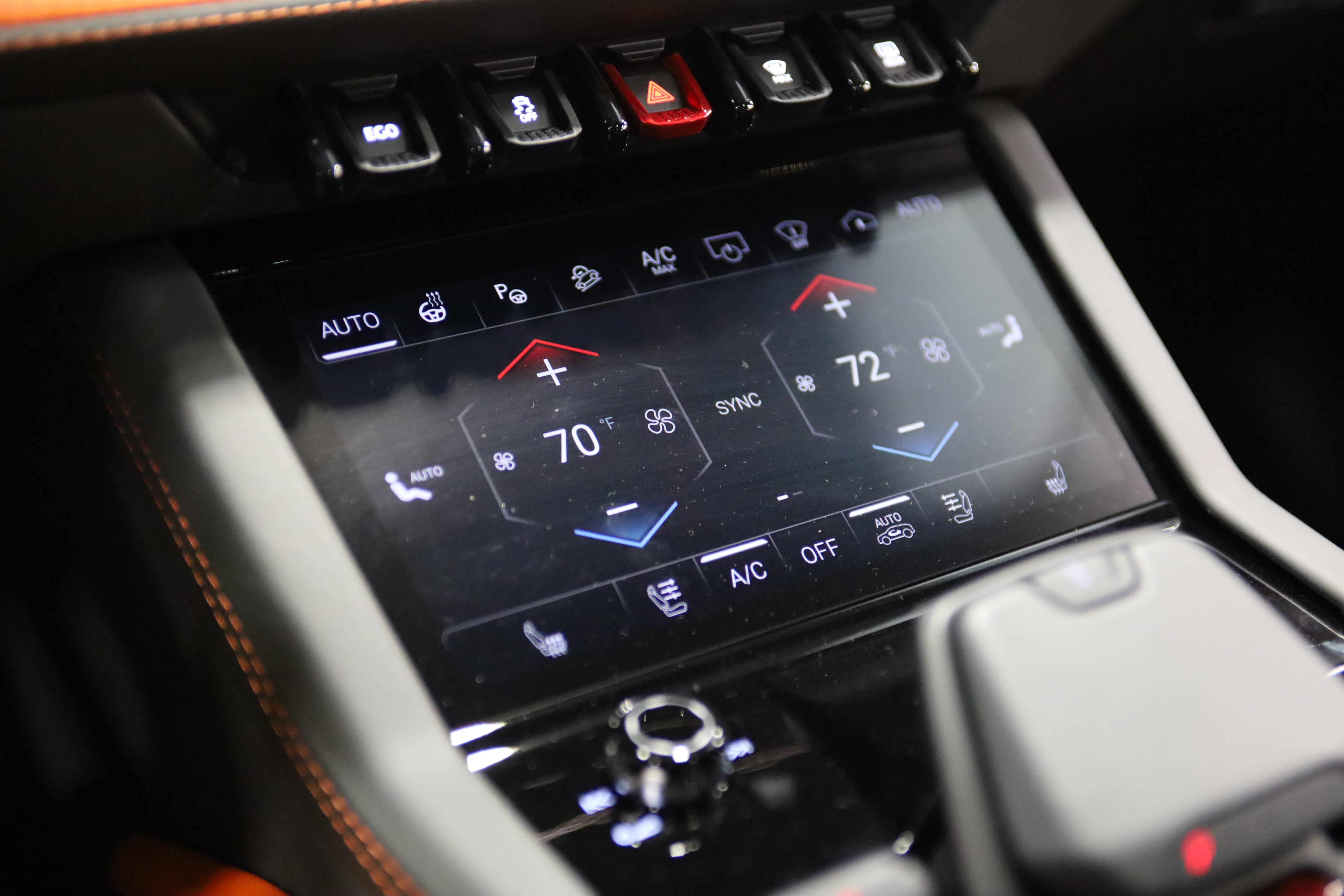 2025 Lamborghini Urus SE