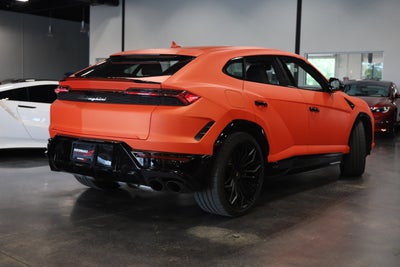 2025 Lamborghini Urus SE