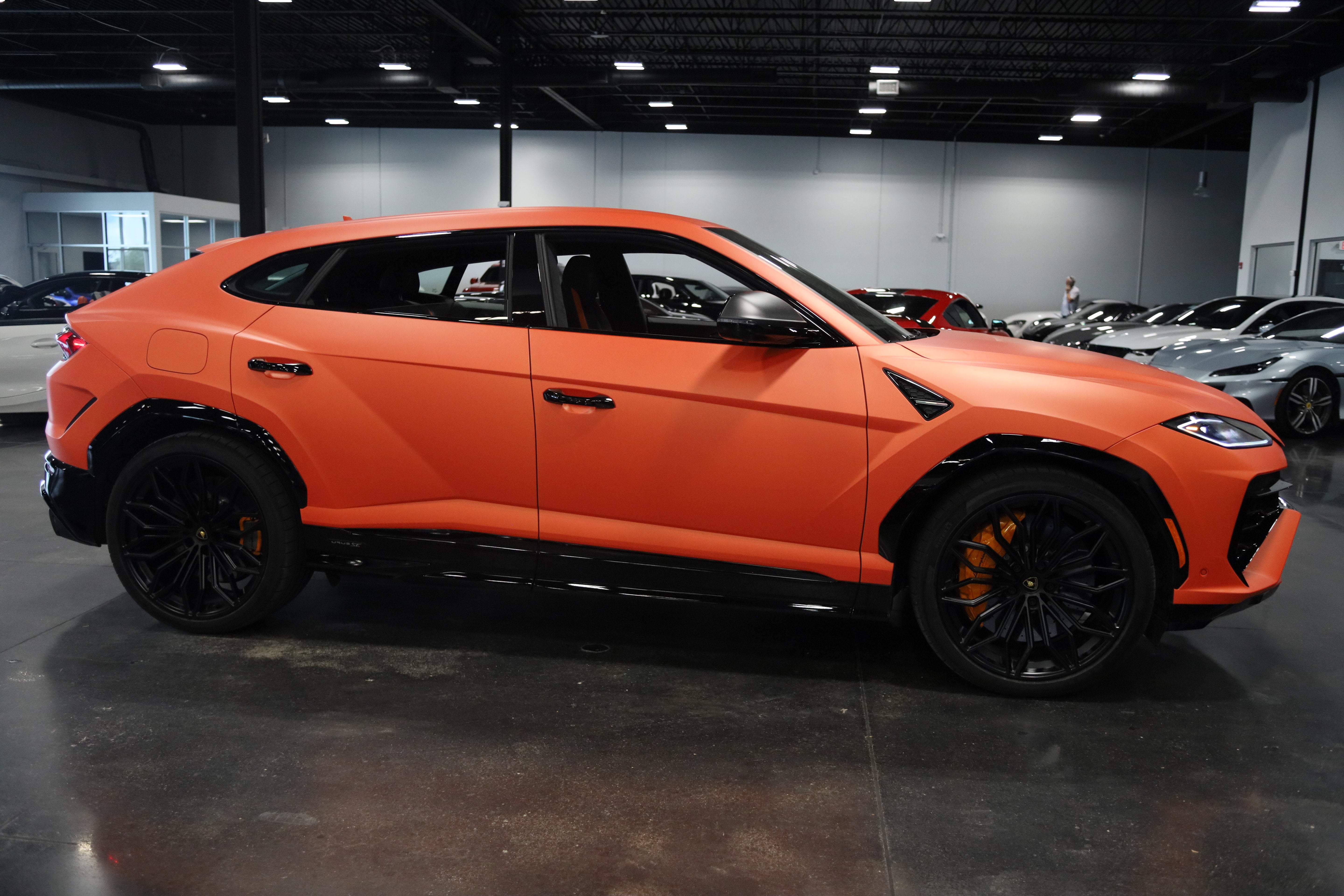 2025 Lamborghini Urus SE