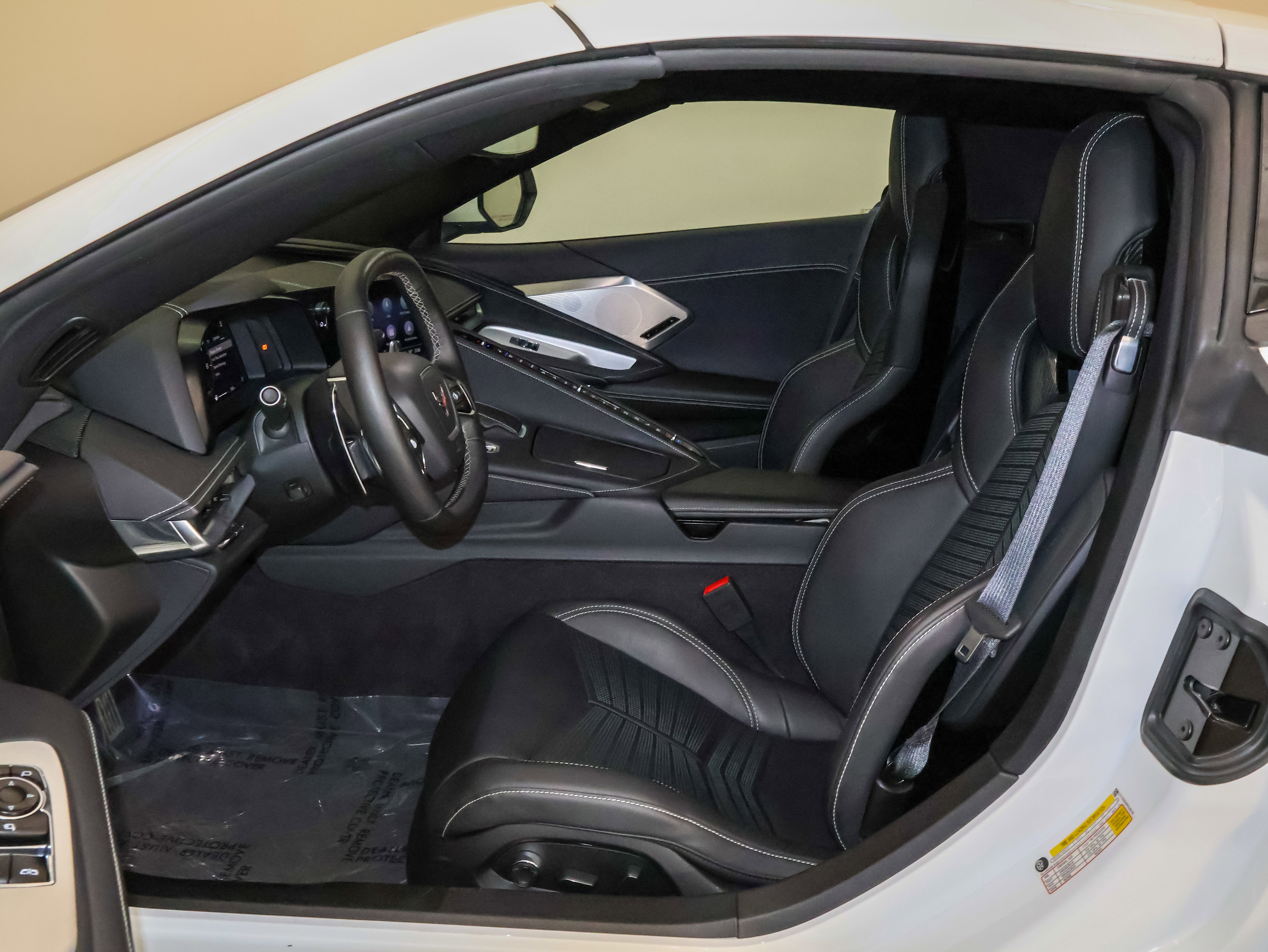 2023 Chevrolet Corvette 2LT