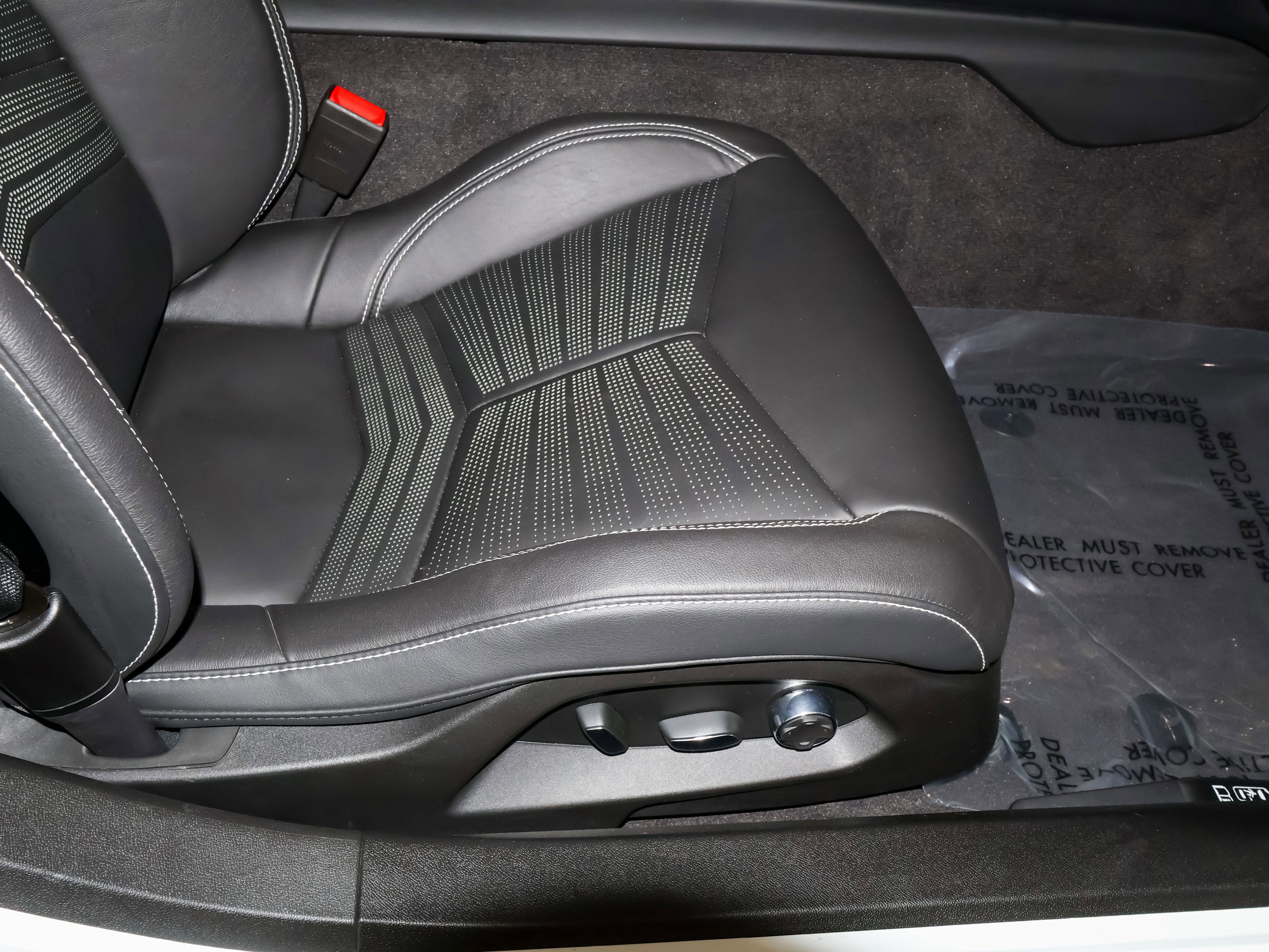 2023 Chevrolet Corvette 2LT