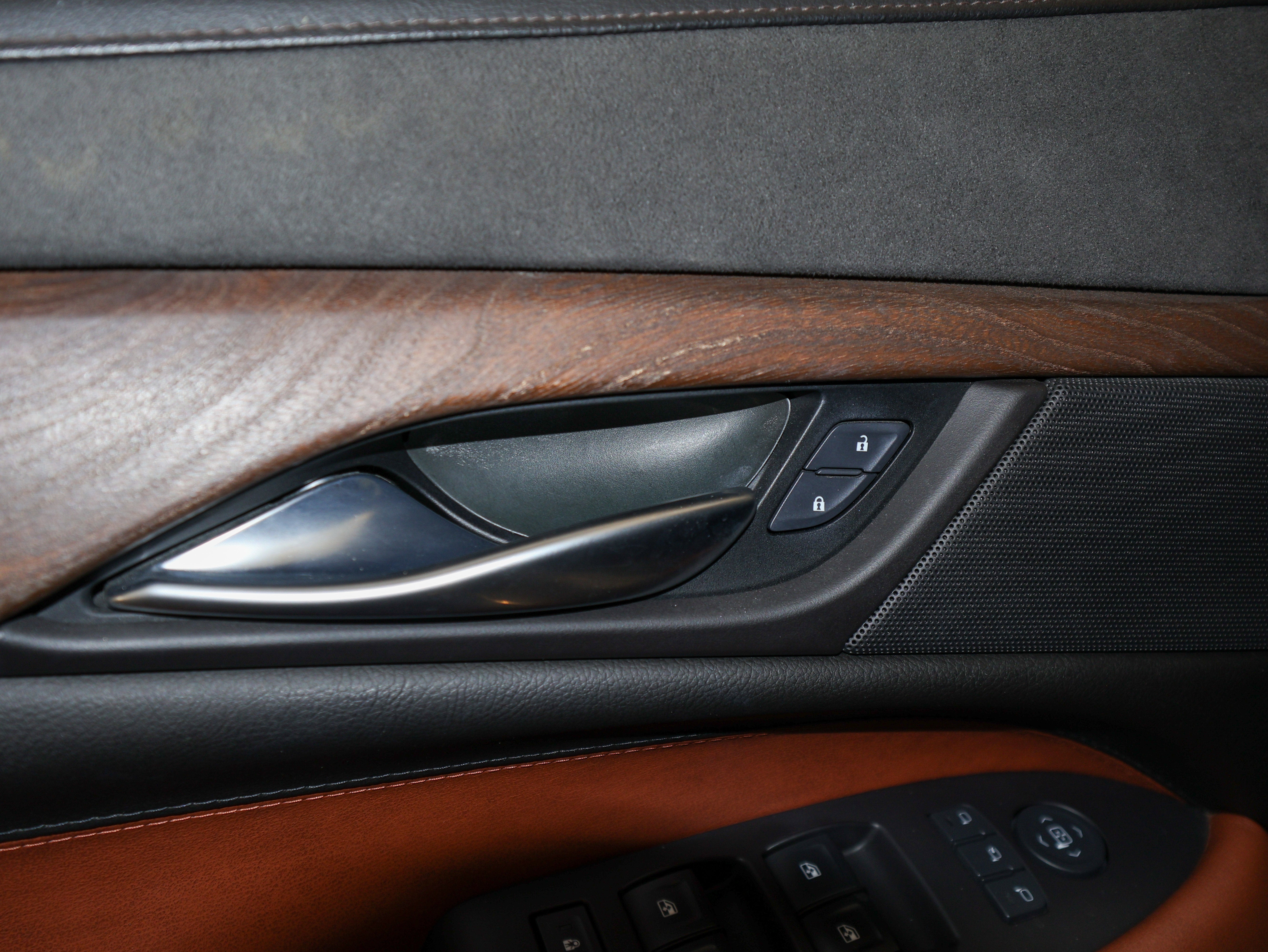 2016 Cadillac Escalade Premium Collection