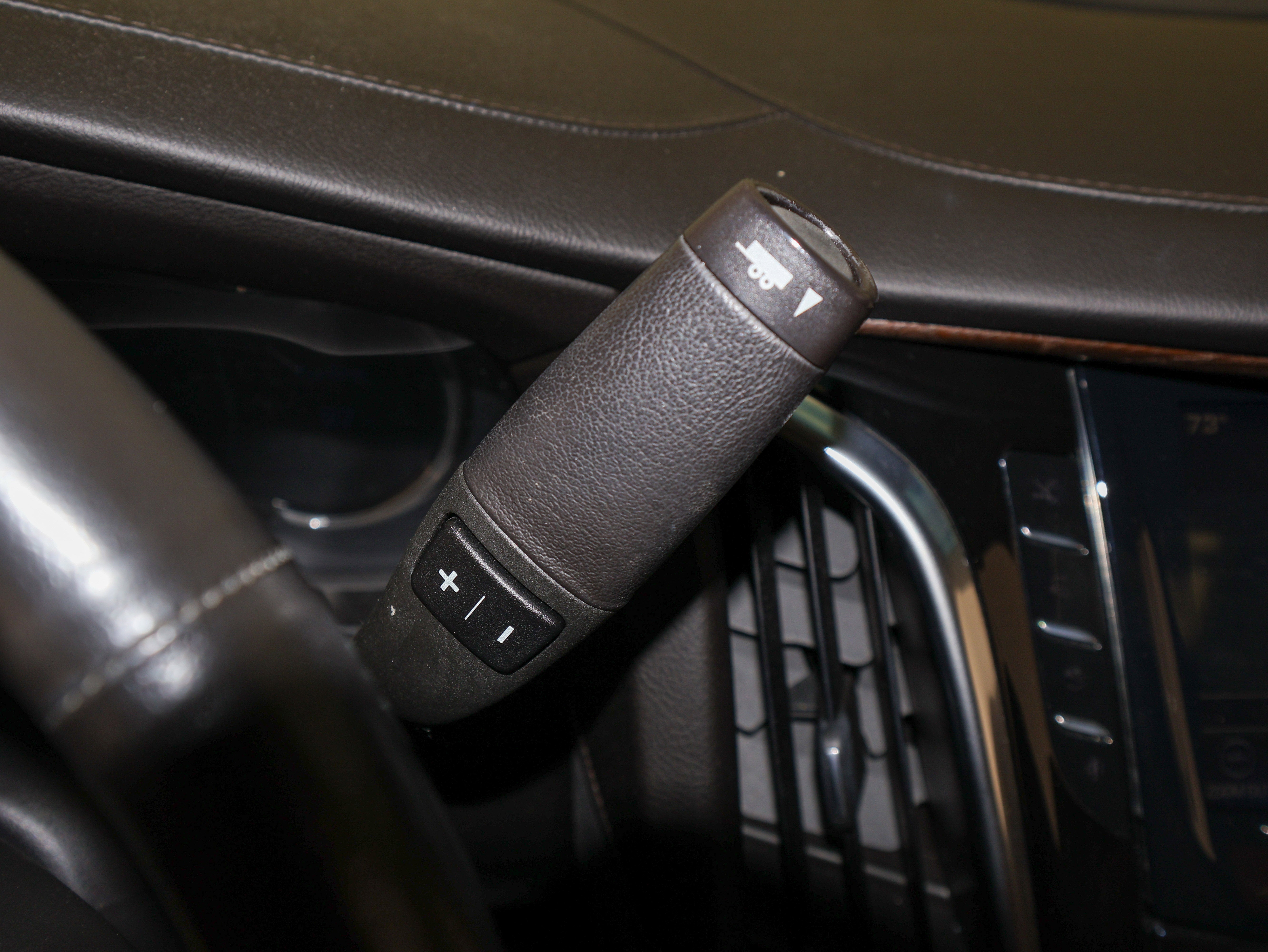 2016 Cadillac Escalade Premium Collection