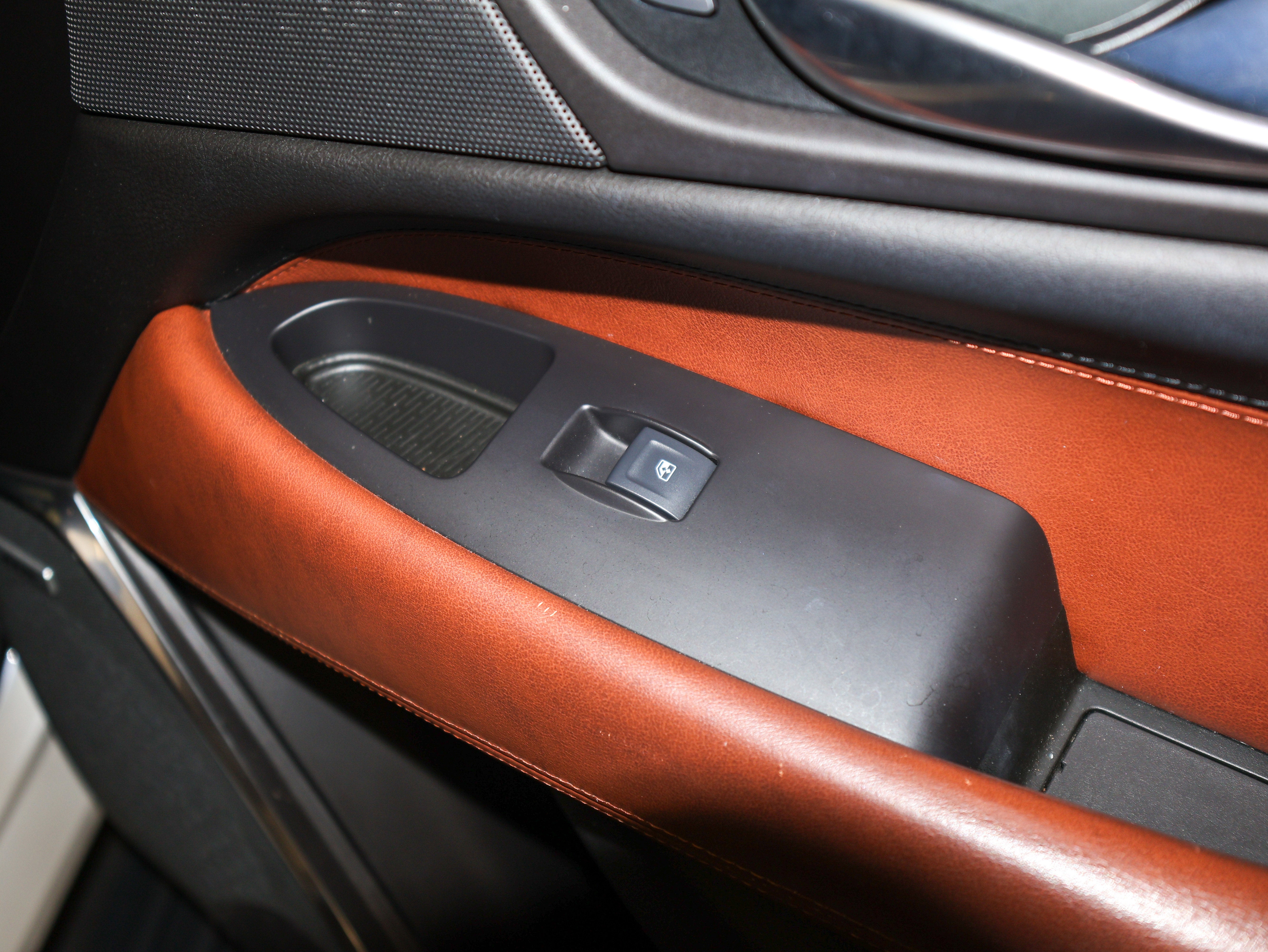 2016 Cadillac Escalade Premium Collection