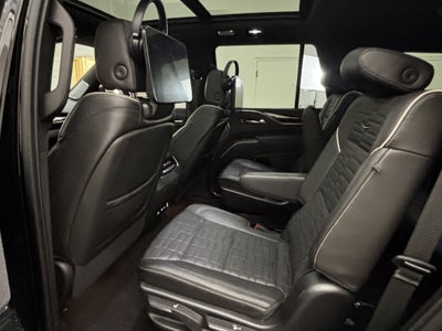 2022 Cadillac Escalade Sport Platinum