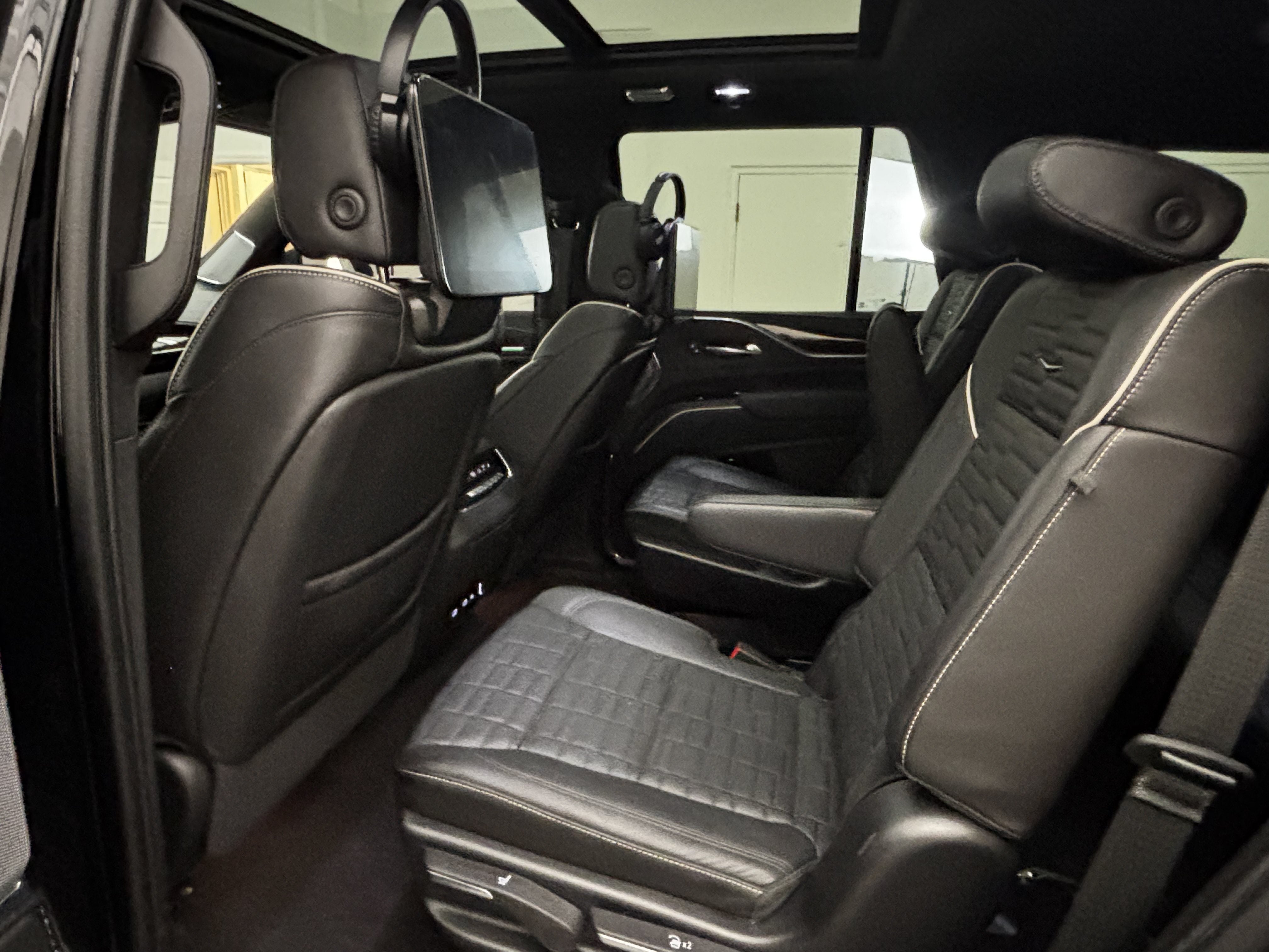 2022 Cadillac Escalade Sport Platinum