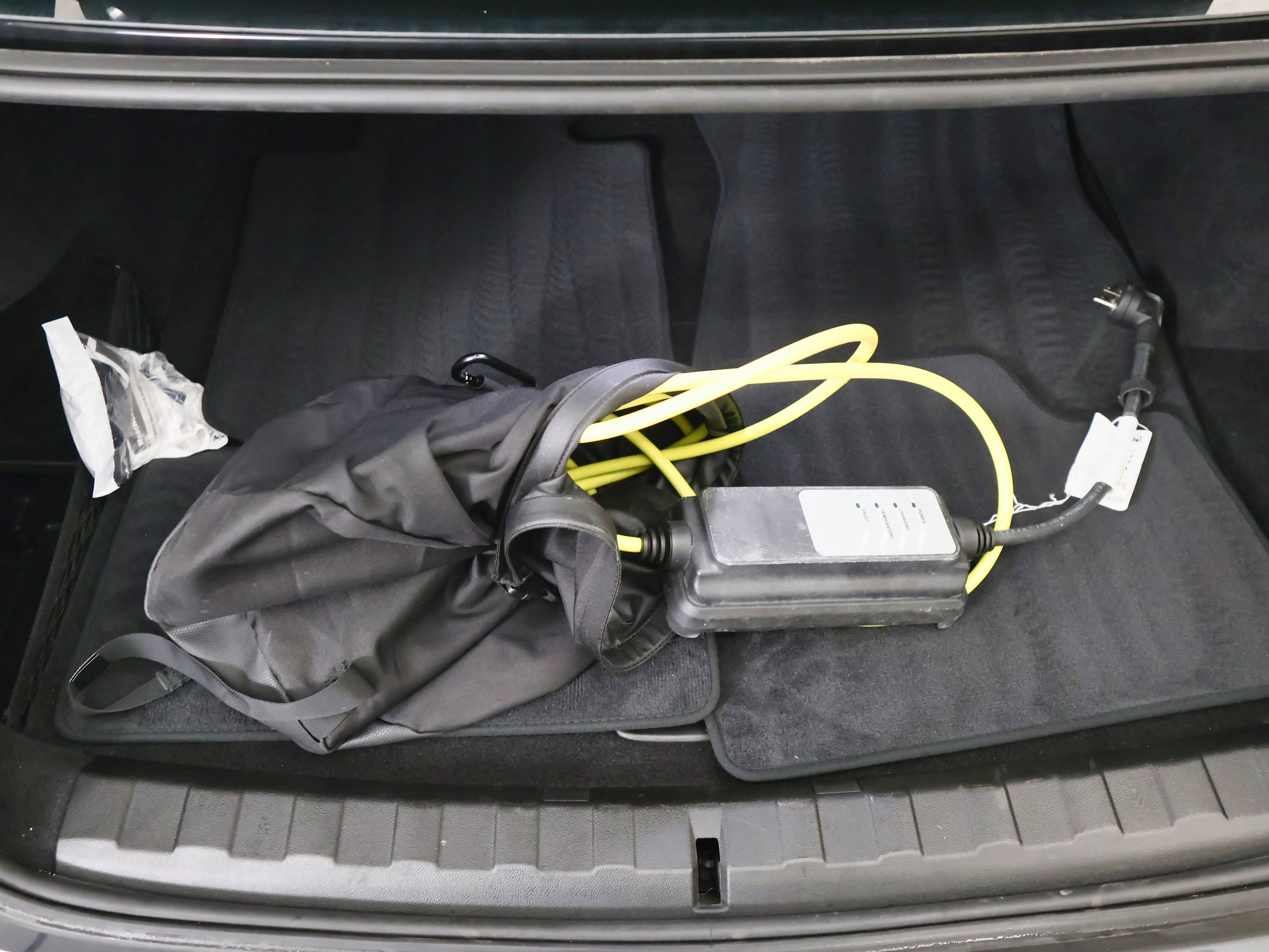 2022 BMW 3 Series 330e xDrive