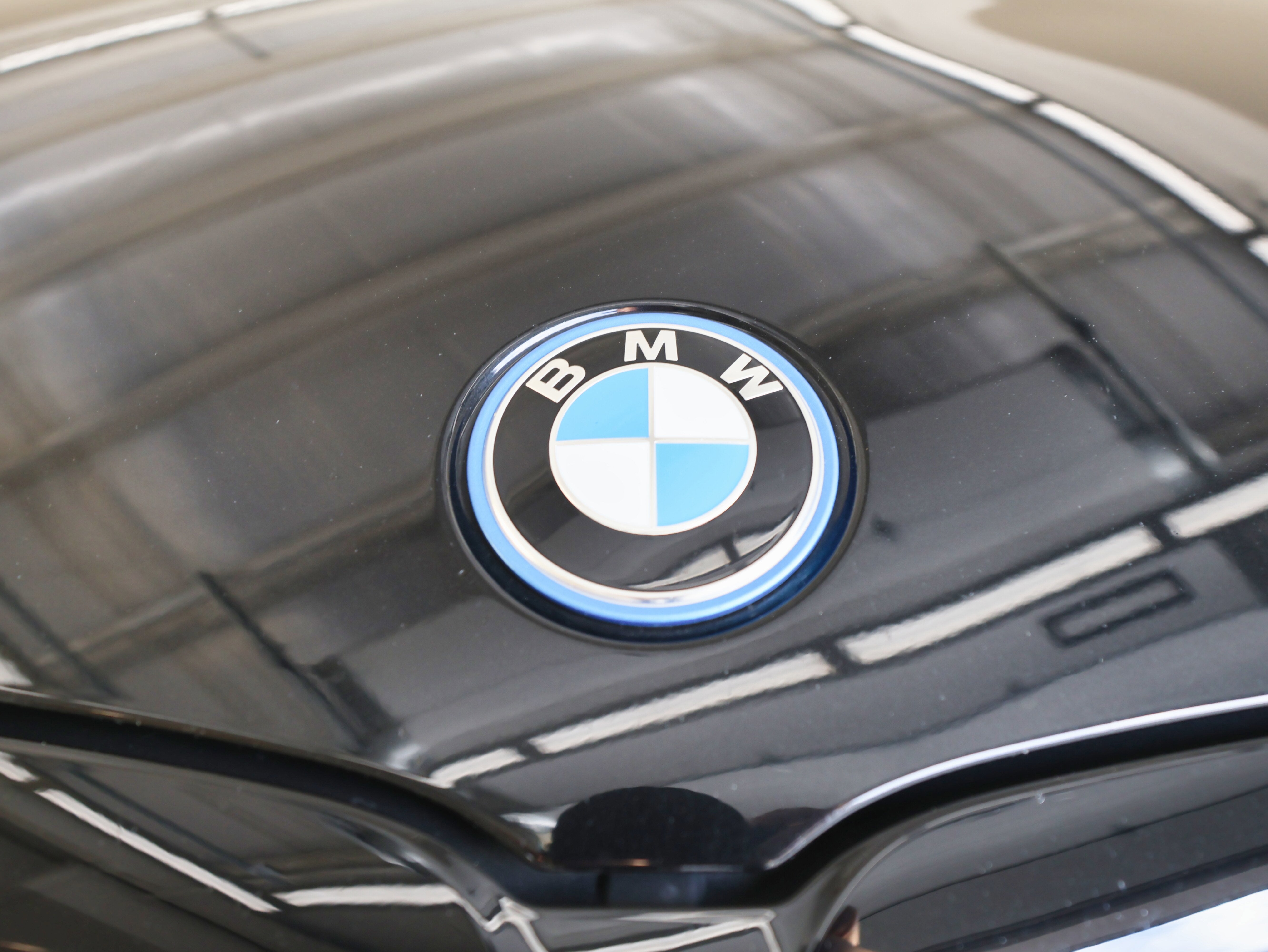 2022 BMW 3 Series 330e xDrive