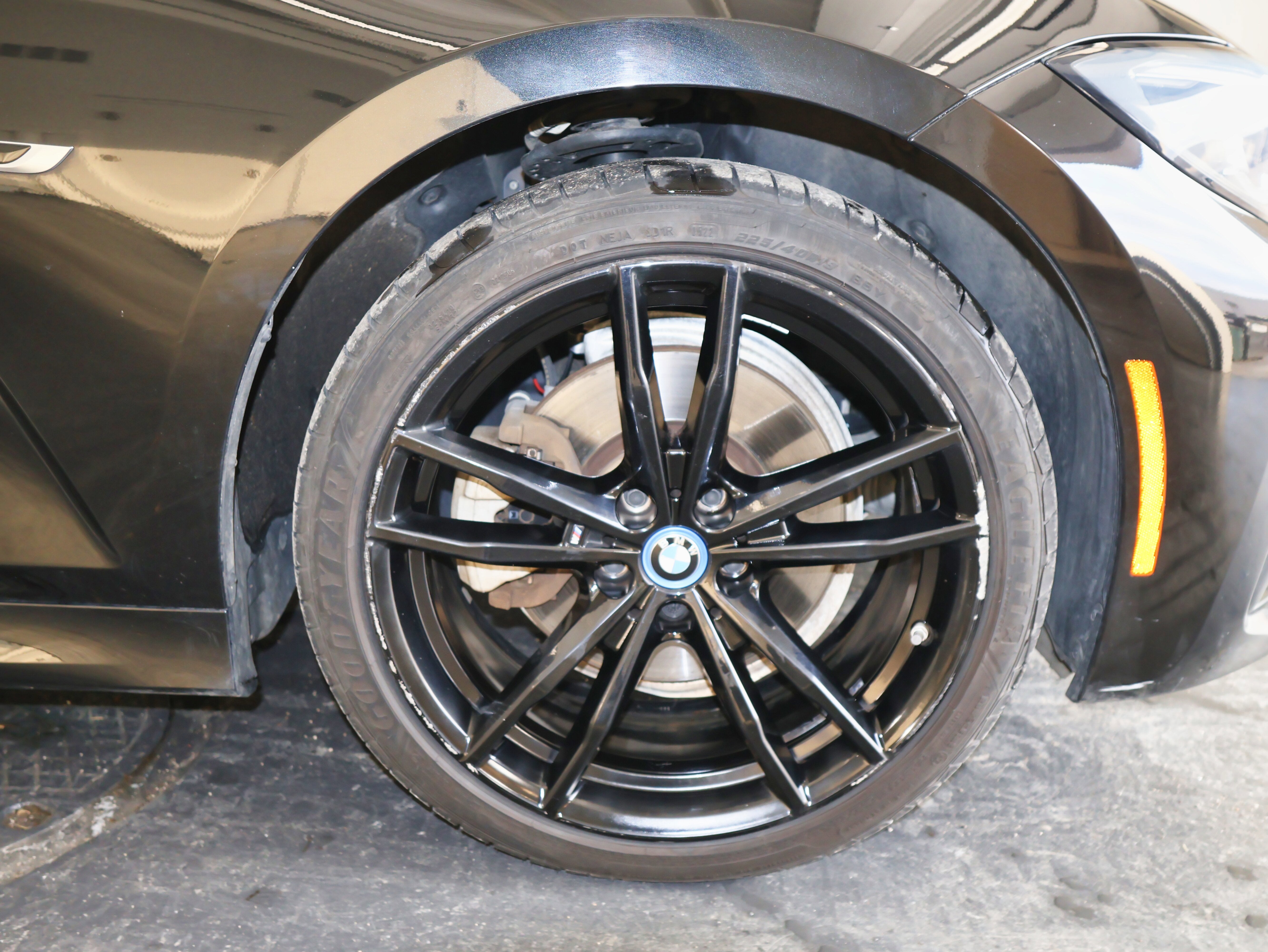 2022 BMW 3 Series 330e xDrive