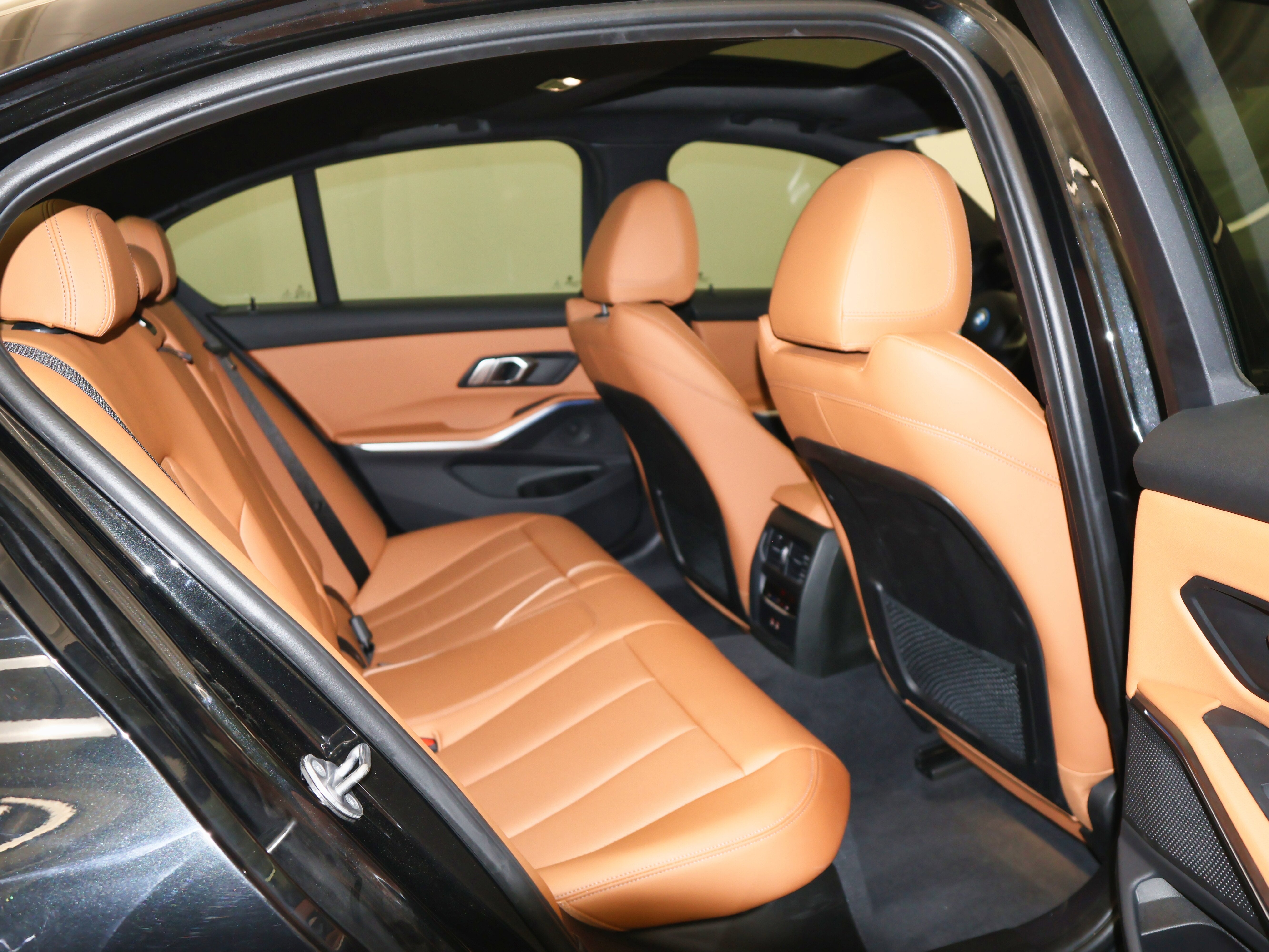 2022 BMW 3 Series 330e xDrive