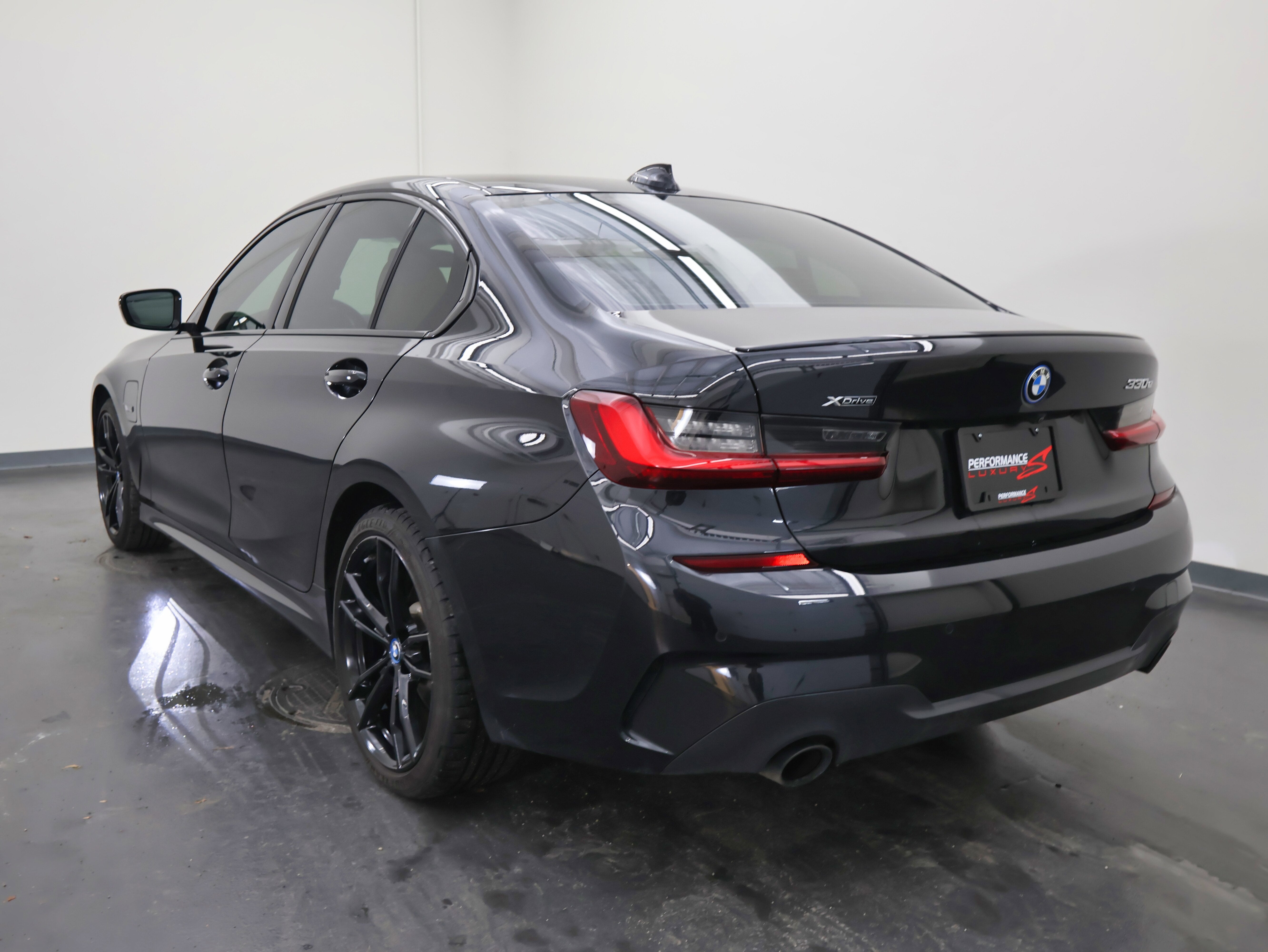 2022 BMW 3 Series 330e xDrive