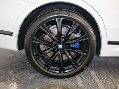 2021 BMW X7 M50i