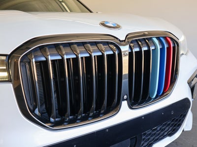 2021 BMW X7 M50i