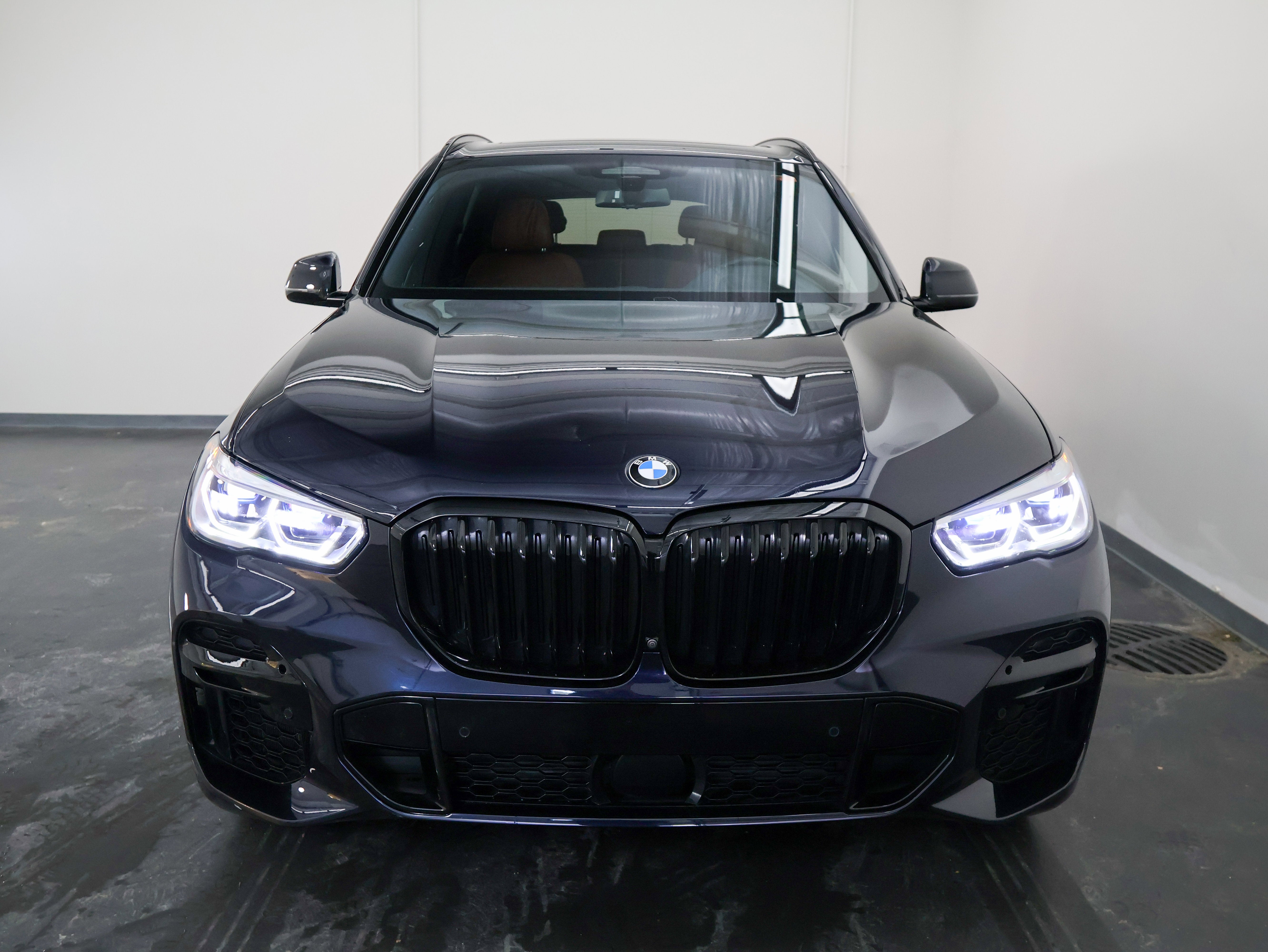 2023 BMW X5 M50i