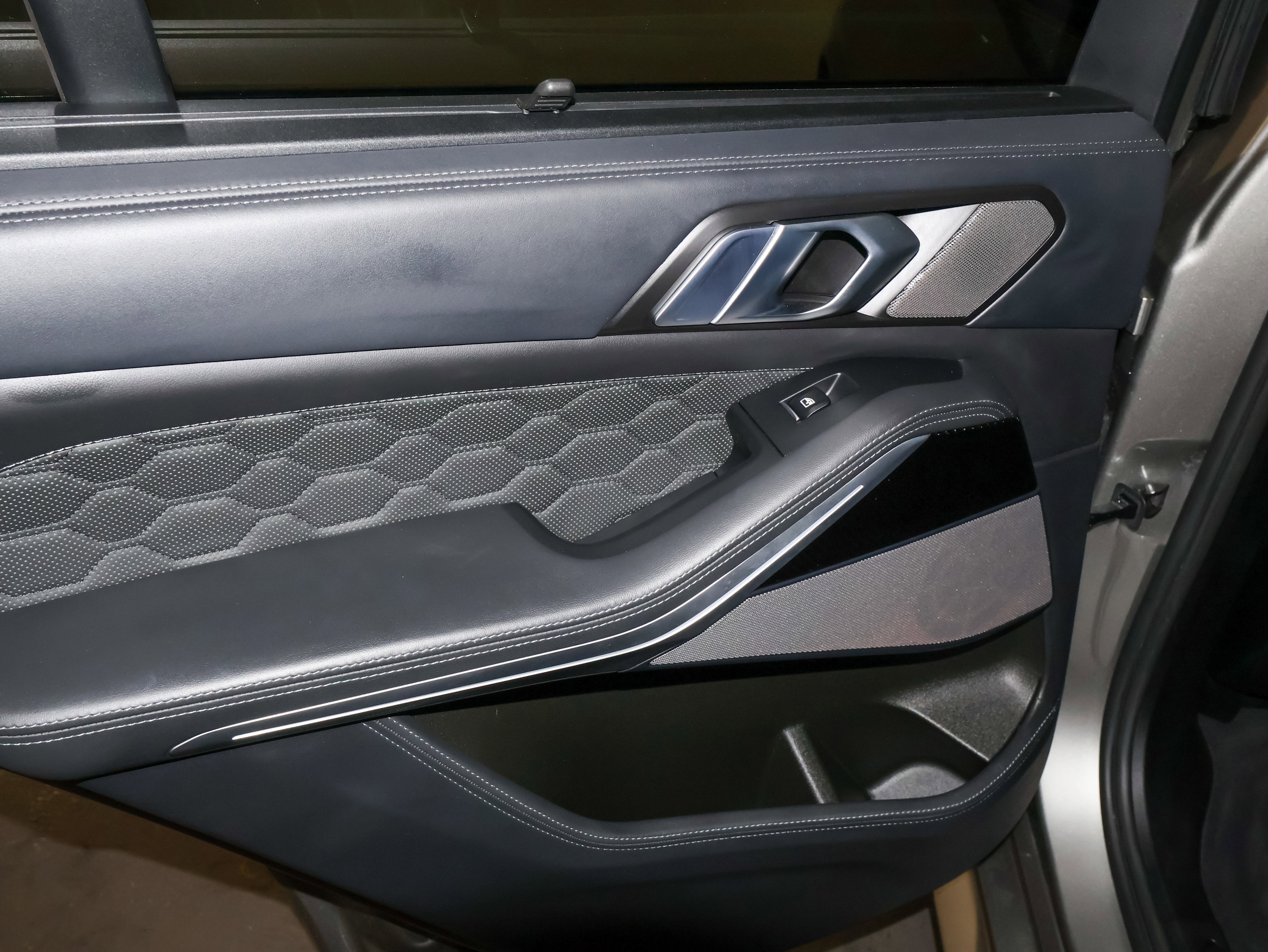 2022 BMW X5 M Base