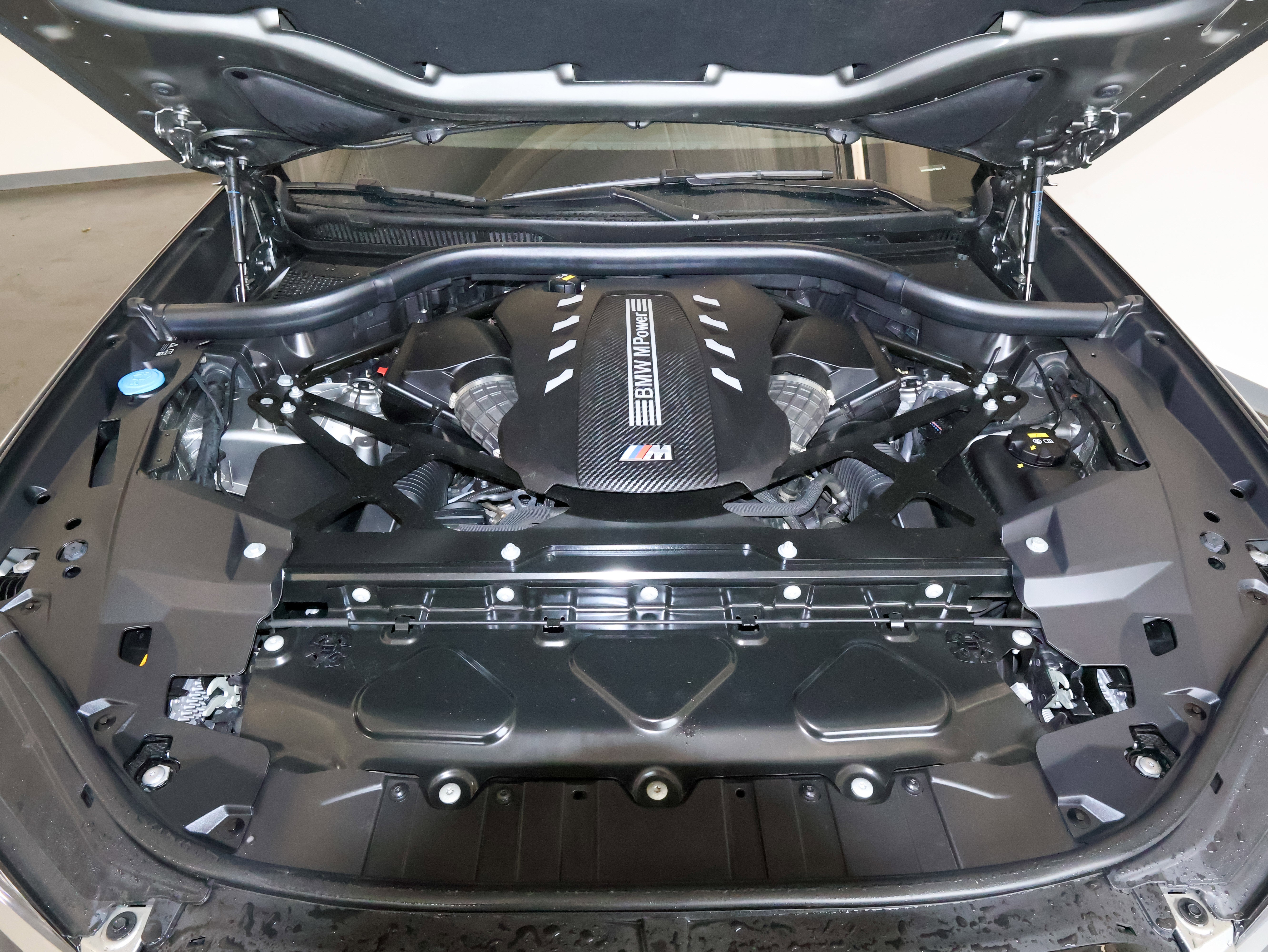 2022 BMW X5 M Base