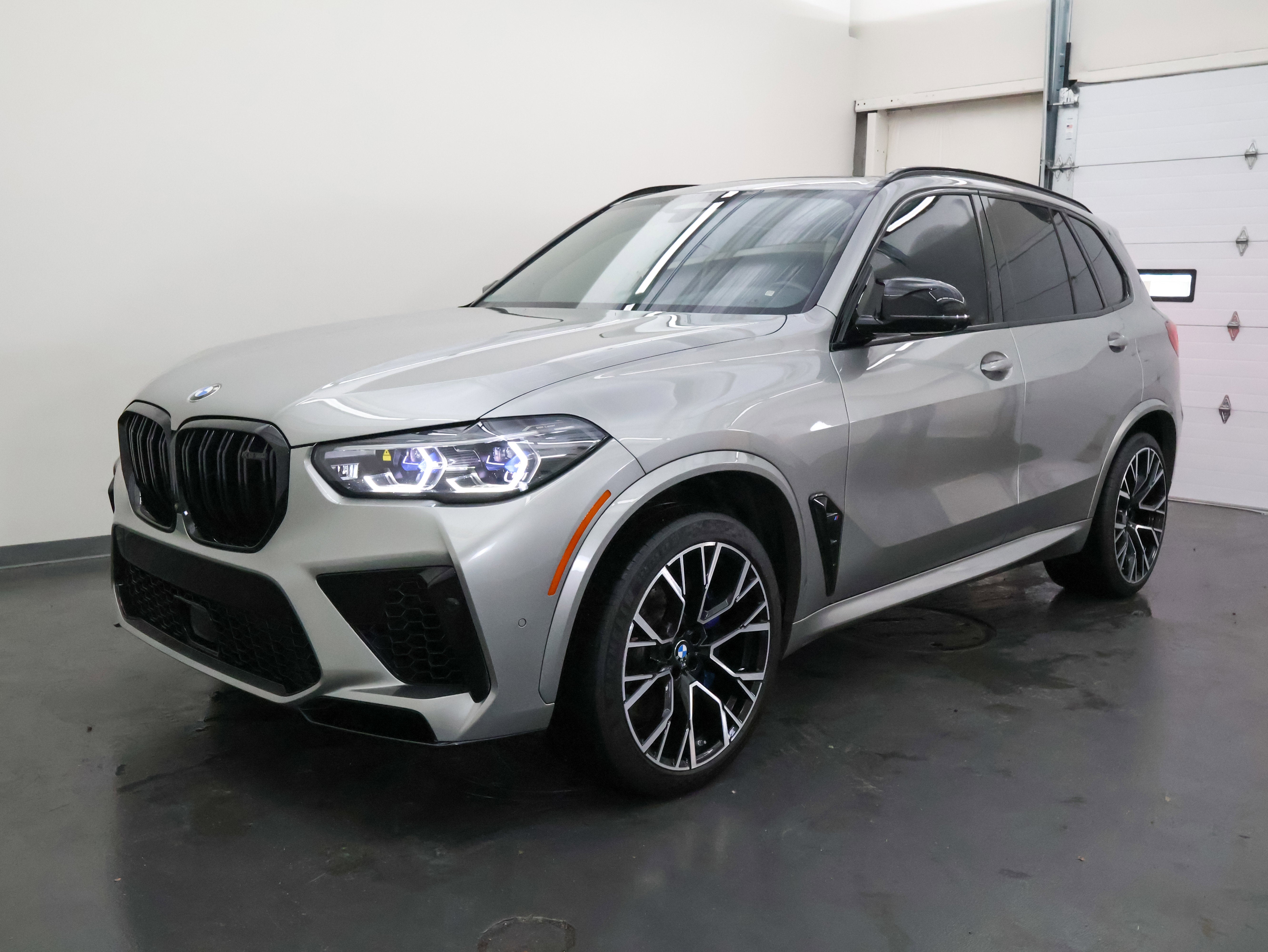 2022 BMW X5 M Base