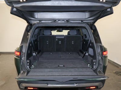 2025 Rivian R1S Adventure