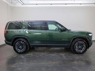 2025 Rivian R1S Adventure
