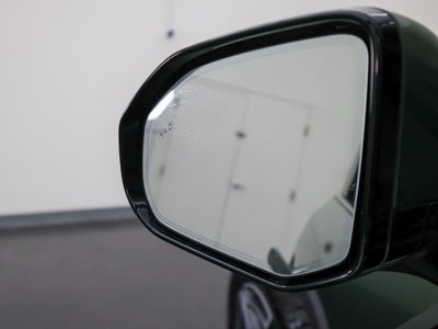 2025 Rivian R1S Adventure