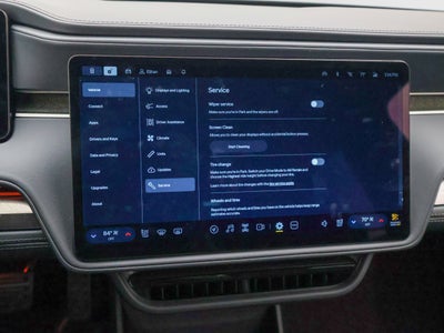 2025 Rivian R1S Adventure