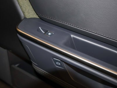 2025 Rivian R1S Adventure