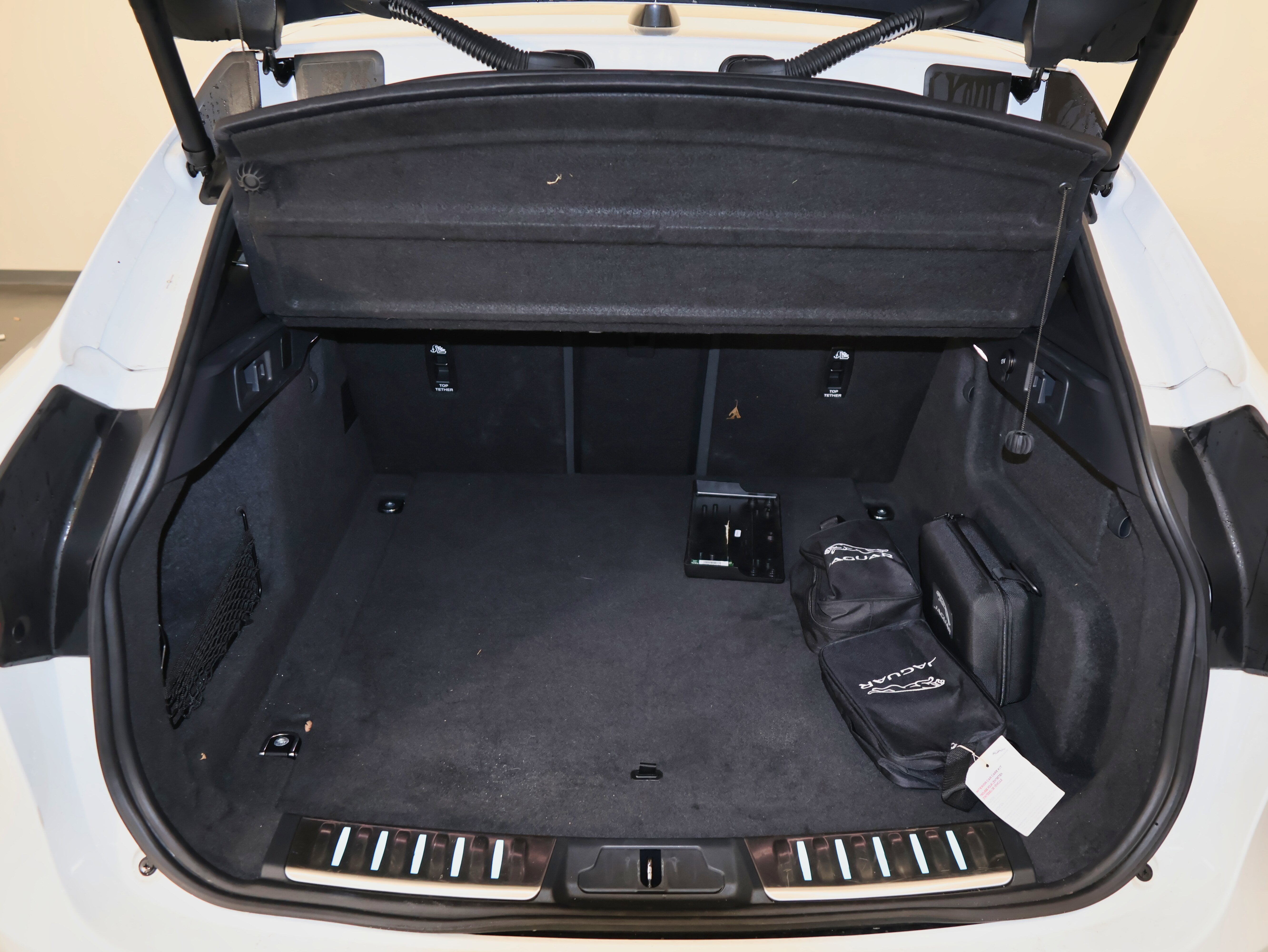 2021 Jaguar F-PACE SVR