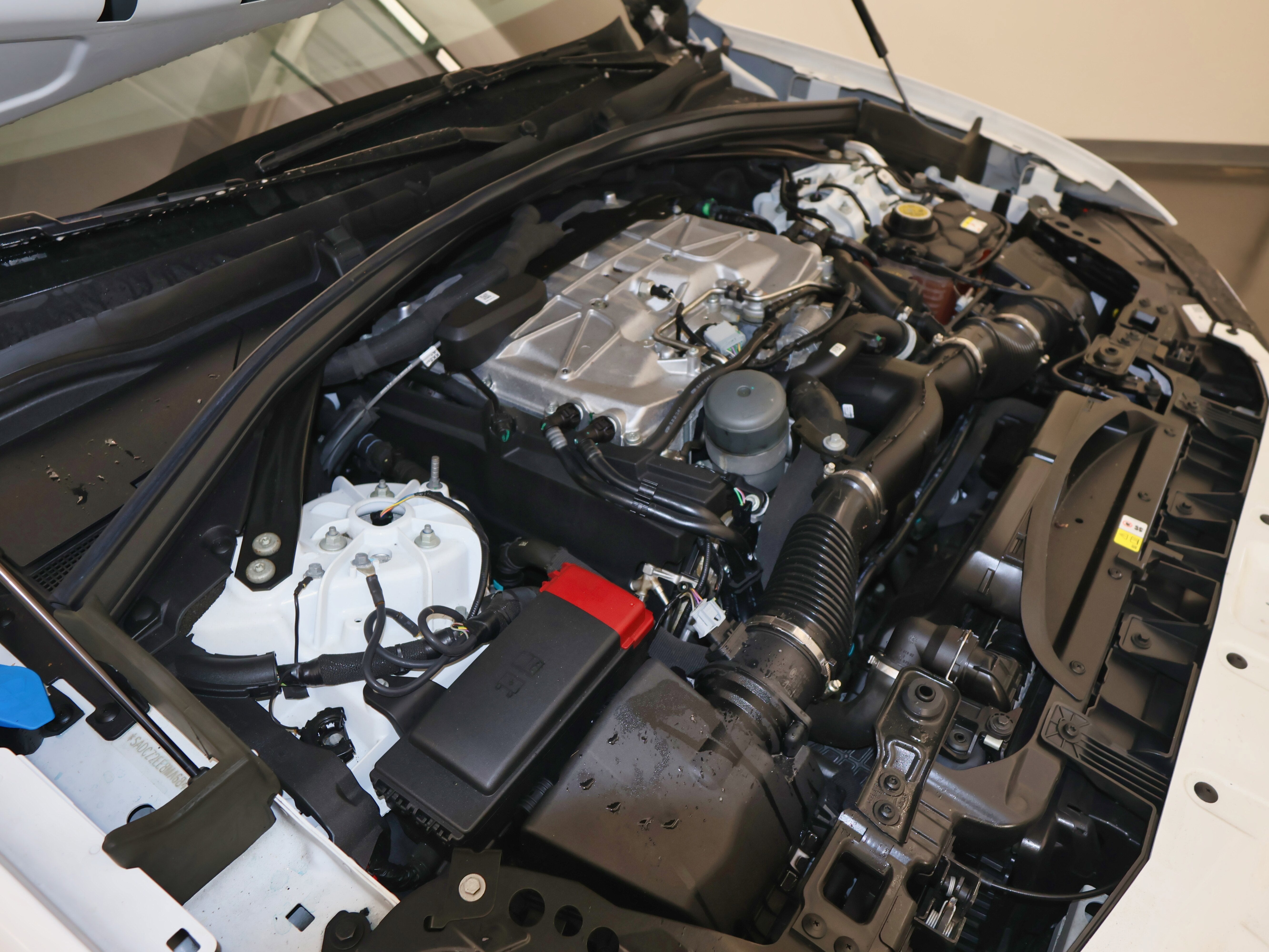 2021 Jaguar F-PACE SVR