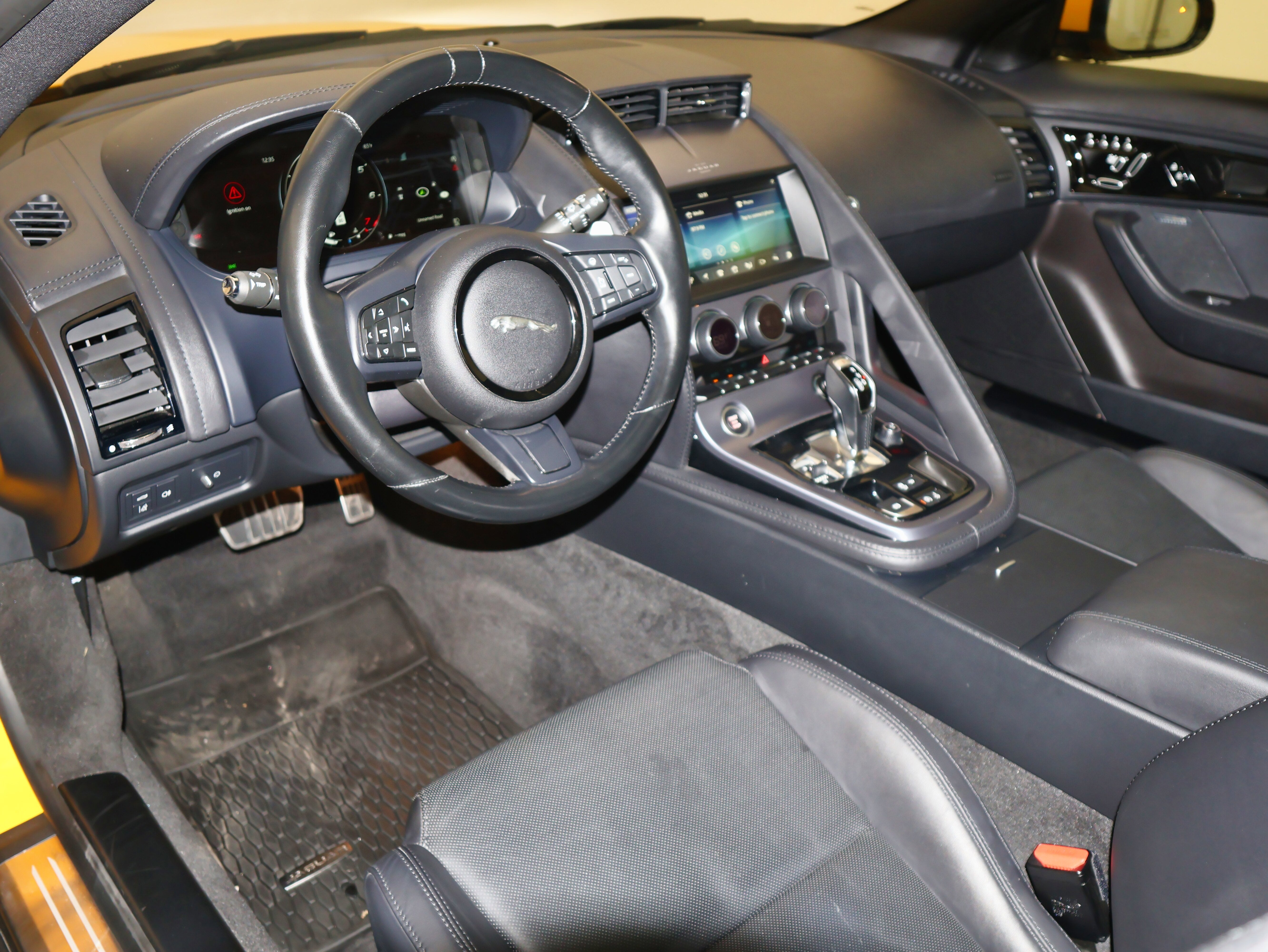 2021 Jaguar F-TYPE R-Dynamic