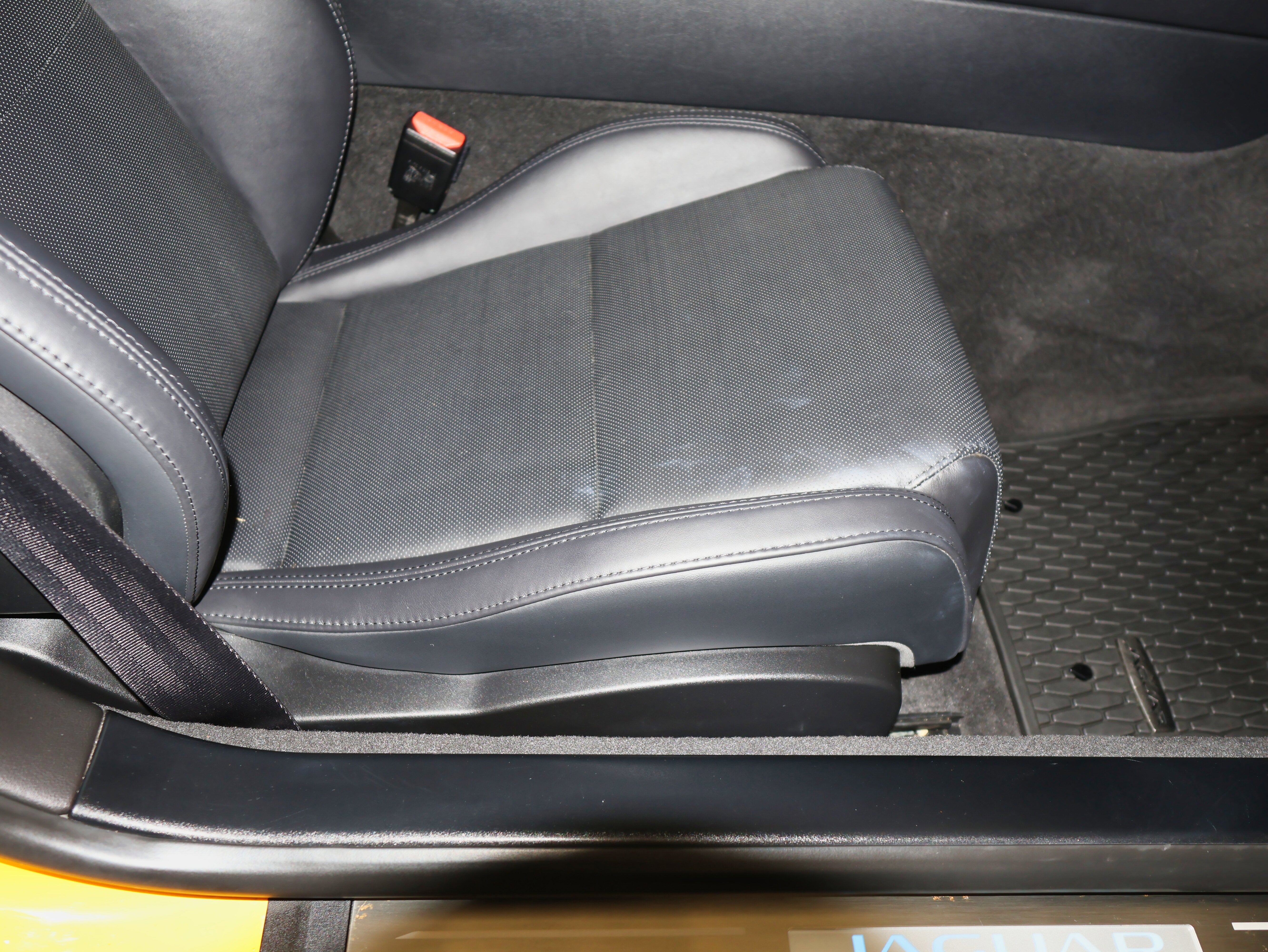 2021 Jaguar F-TYPE R-Dynamic