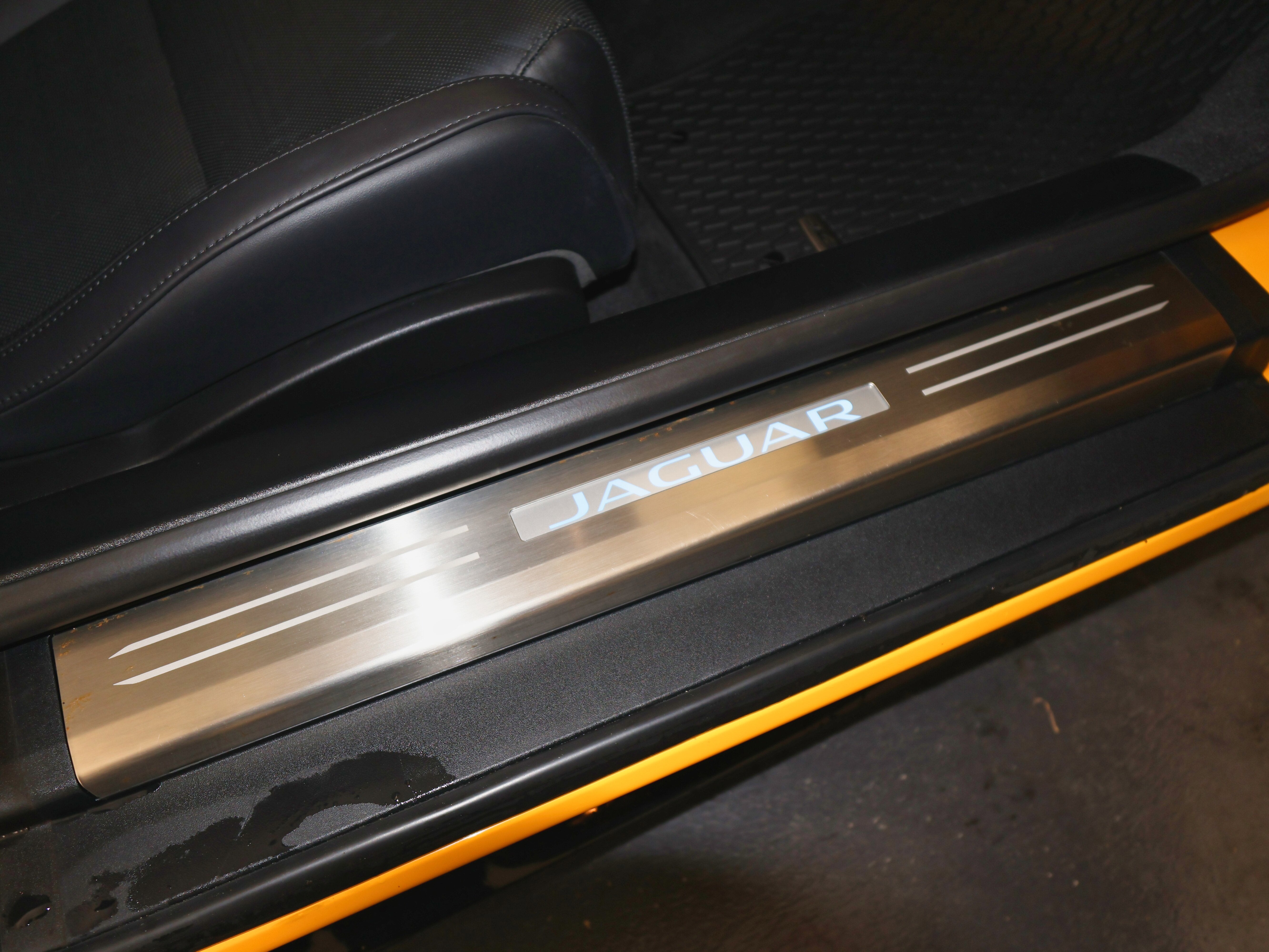 2021 Jaguar F-TYPE R-Dynamic