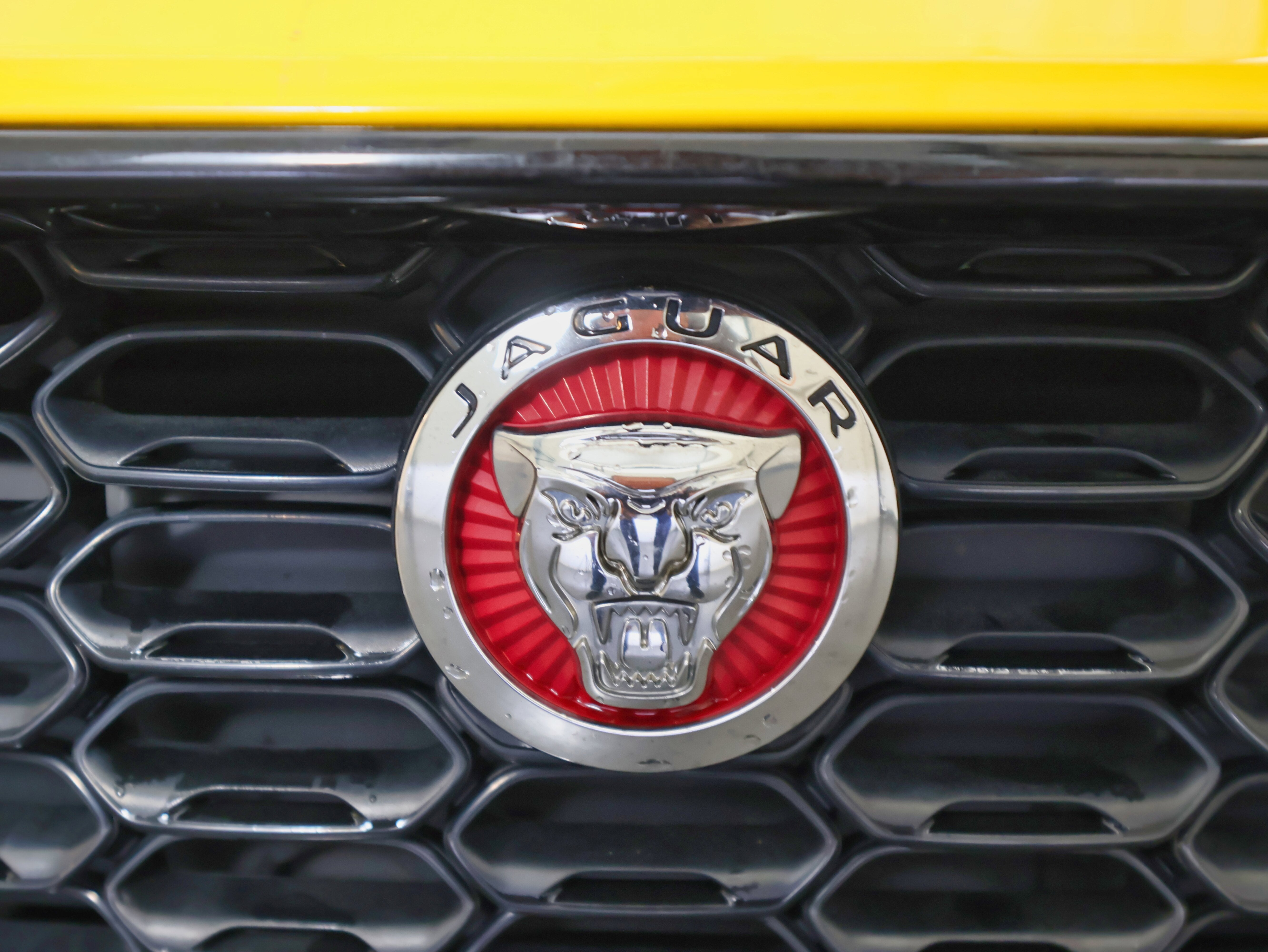 2021 Jaguar F-TYPE R-Dynamic