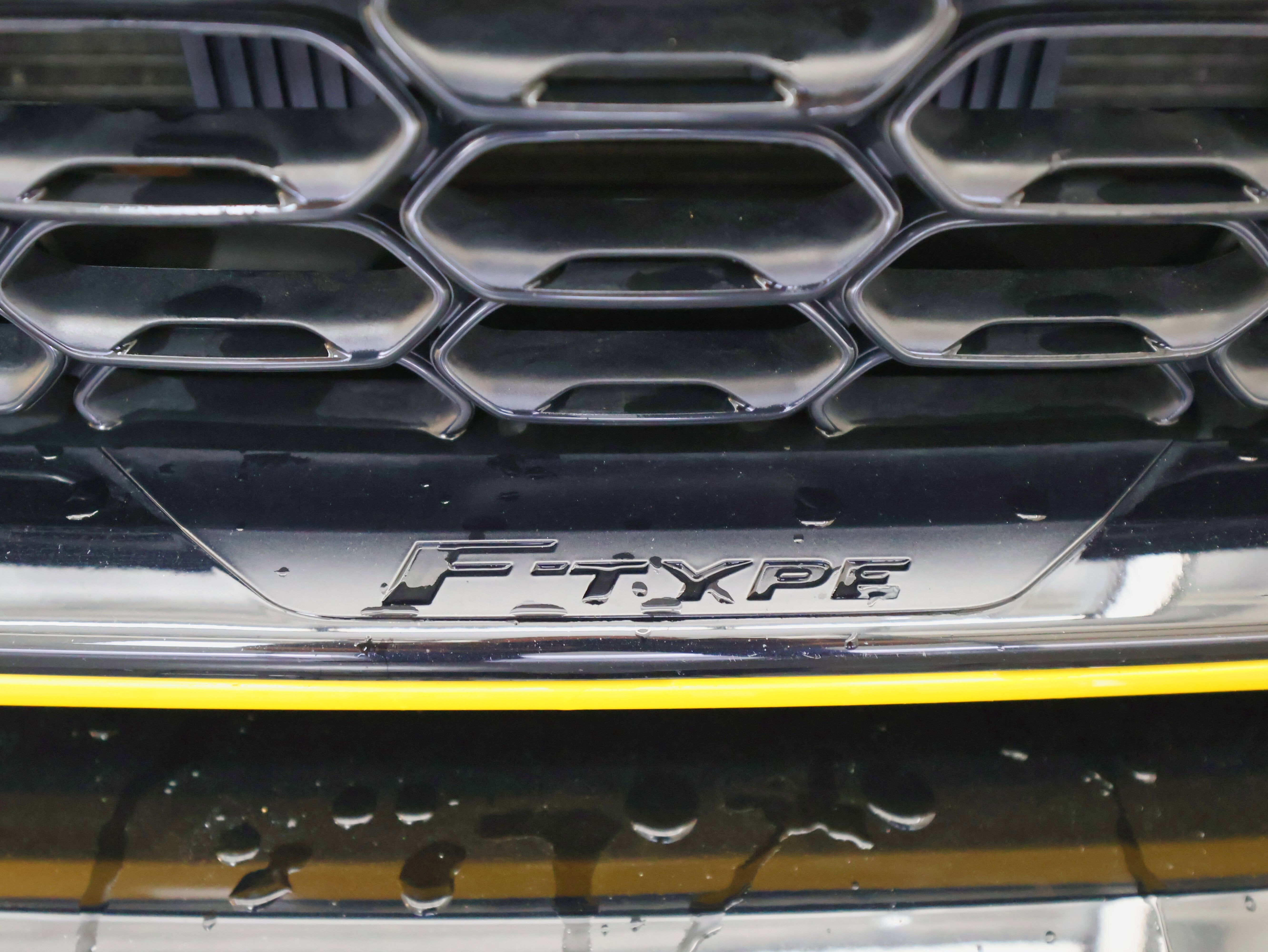 2021 Jaguar F-TYPE R-Dynamic