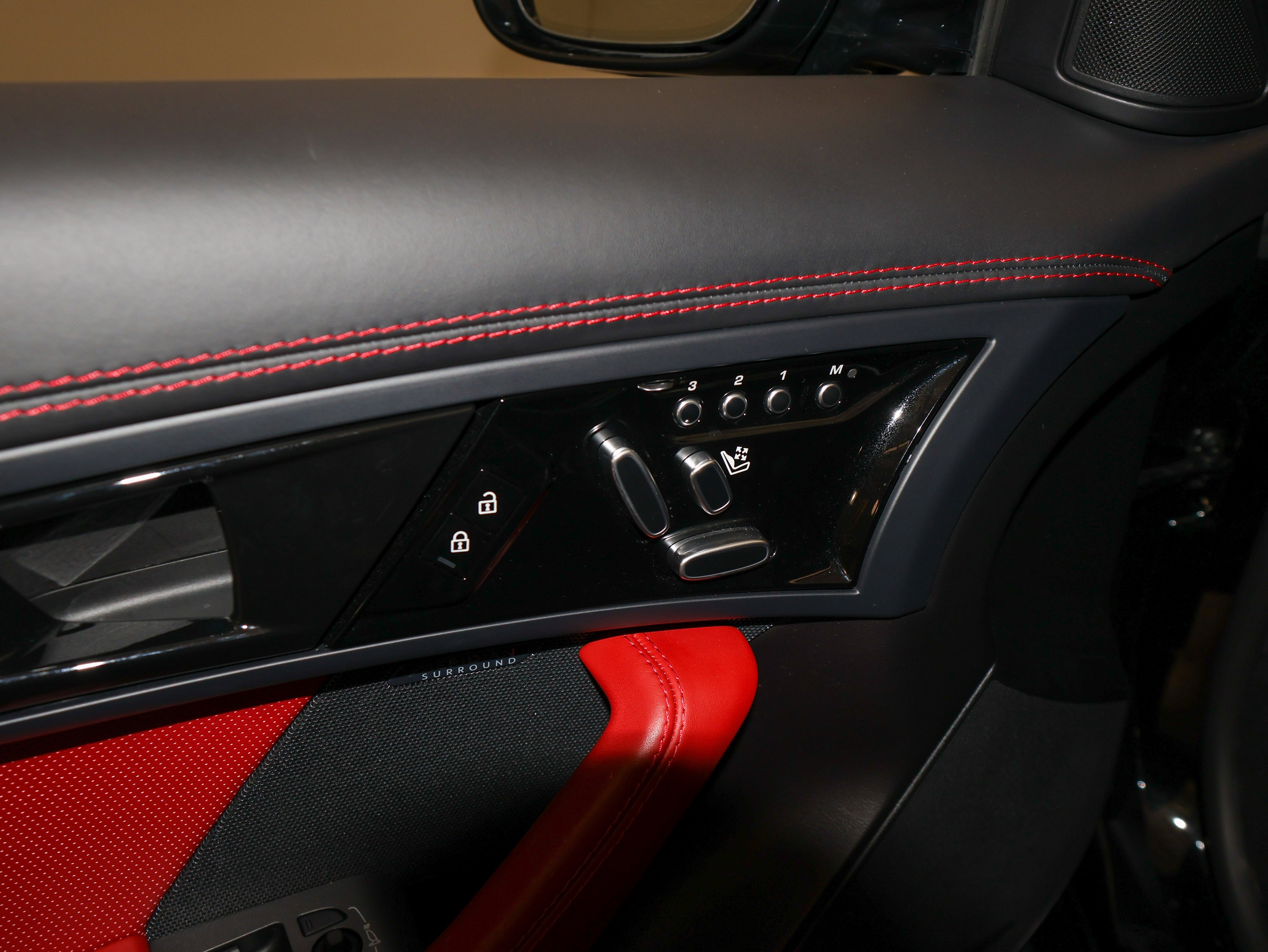 2023 Jaguar F-TYPE P450