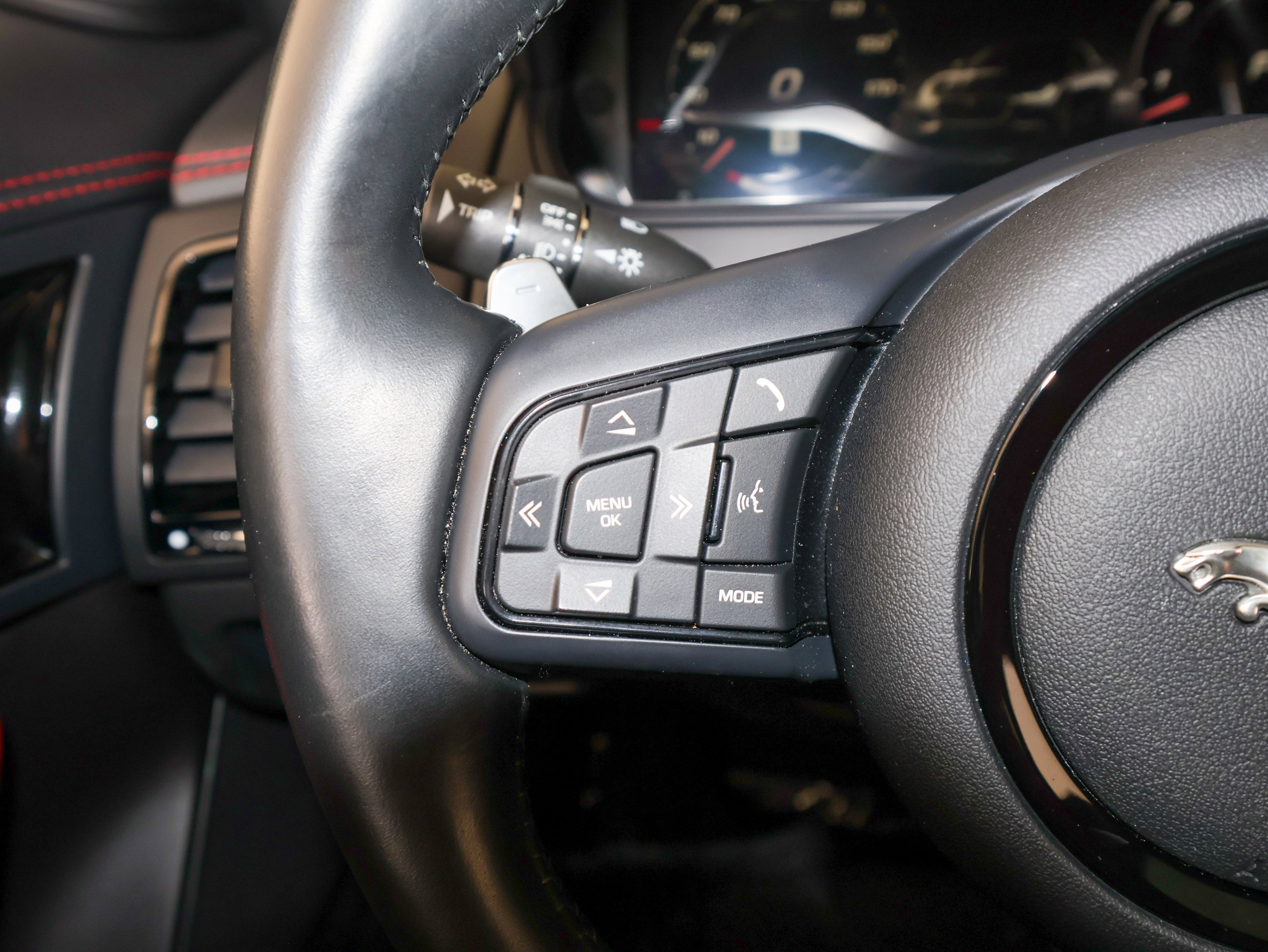 2023 Jaguar F-TYPE P450