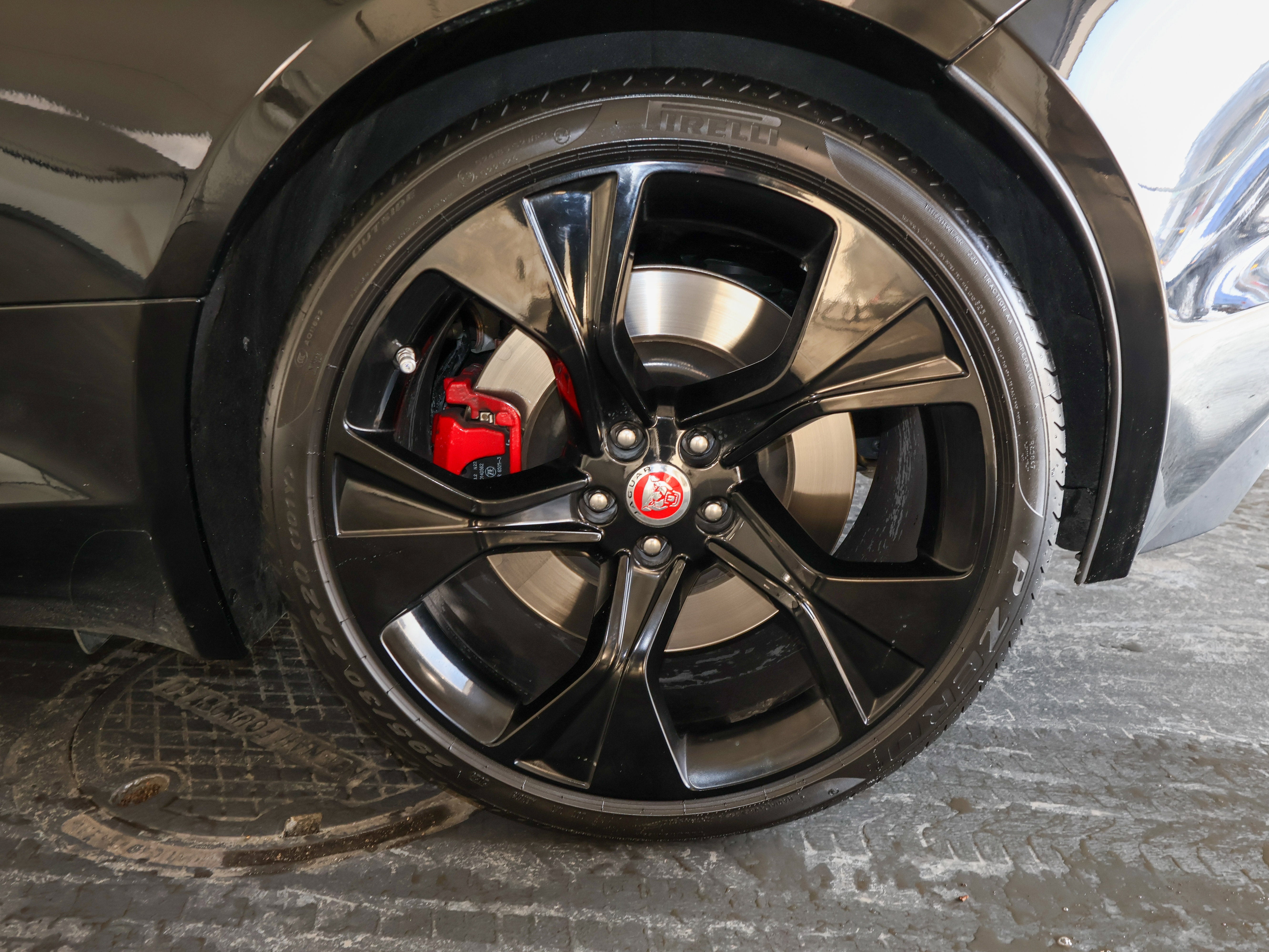 2023 Jaguar F-TYPE P450