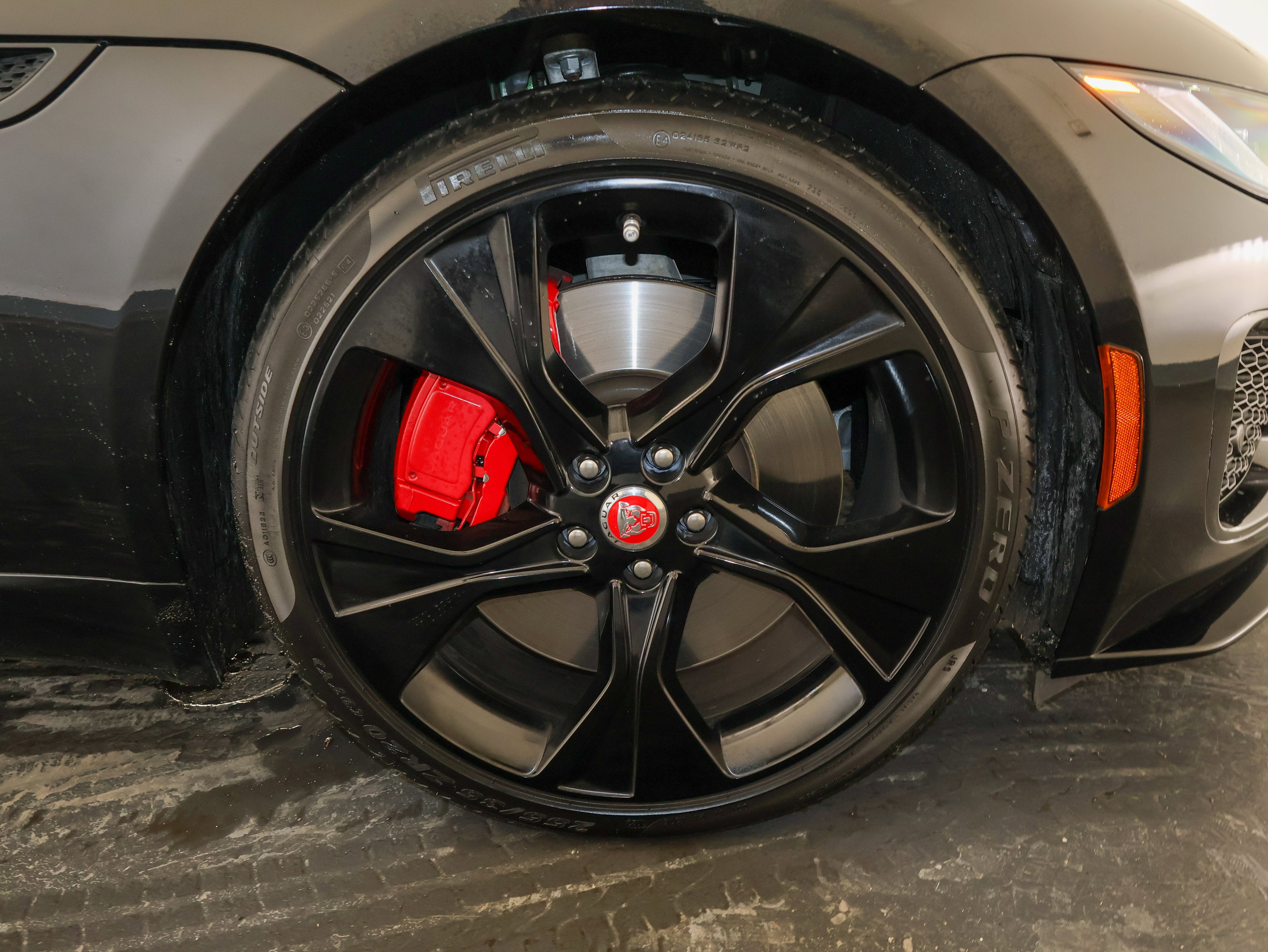 2023 Jaguar F-TYPE P450