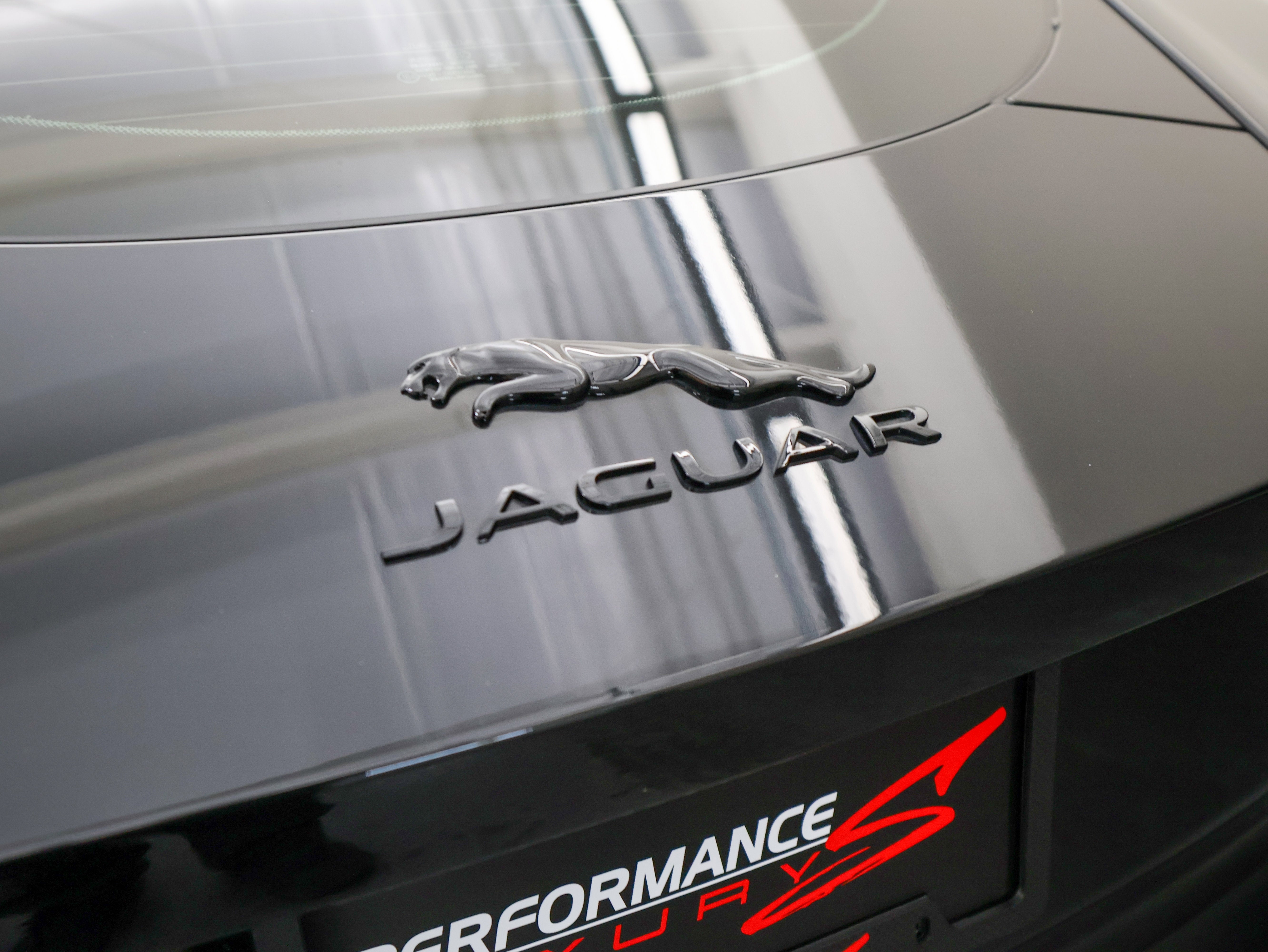 2023 Jaguar F-TYPE P450