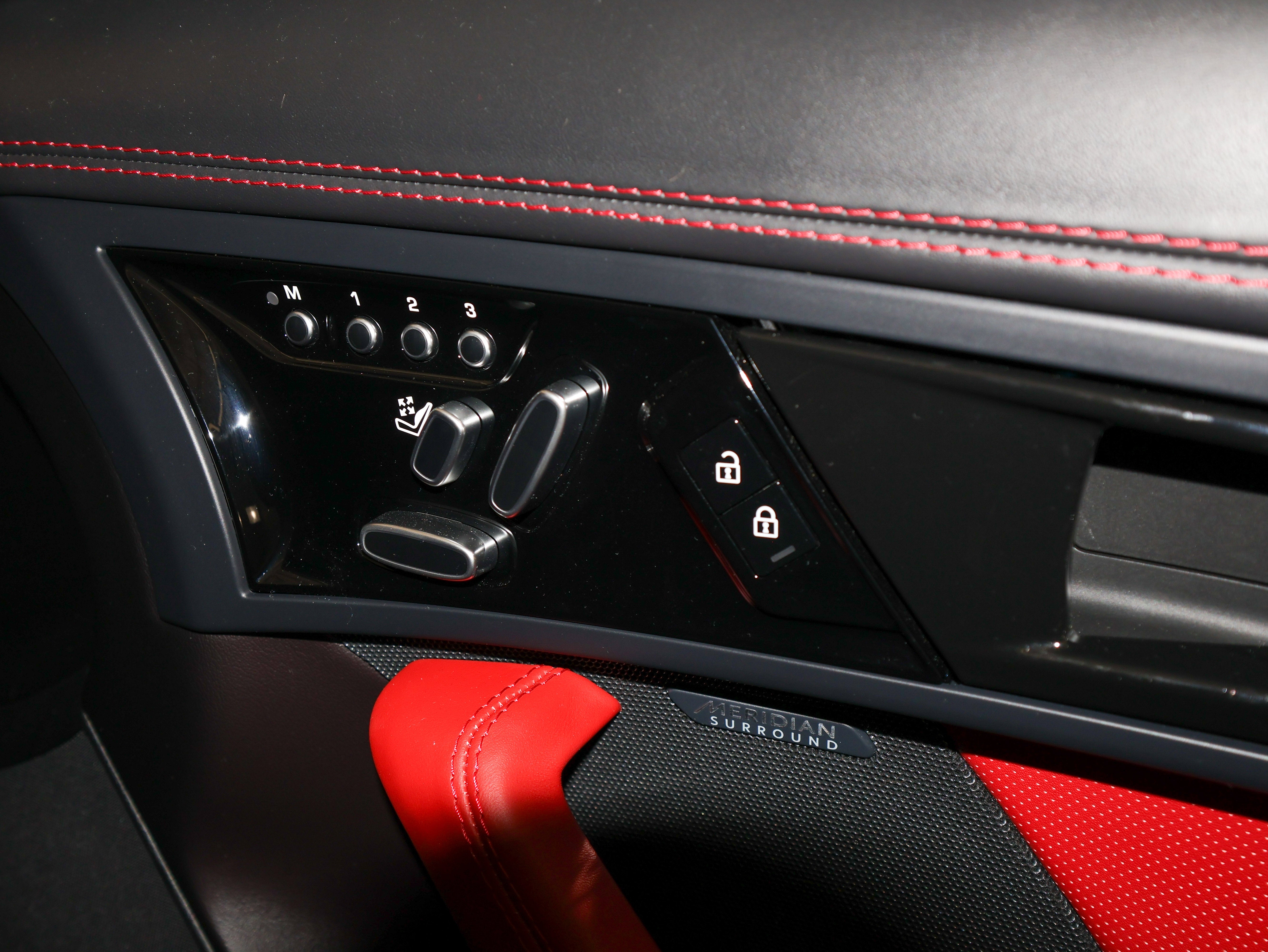 2023 Jaguar F-TYPE P450